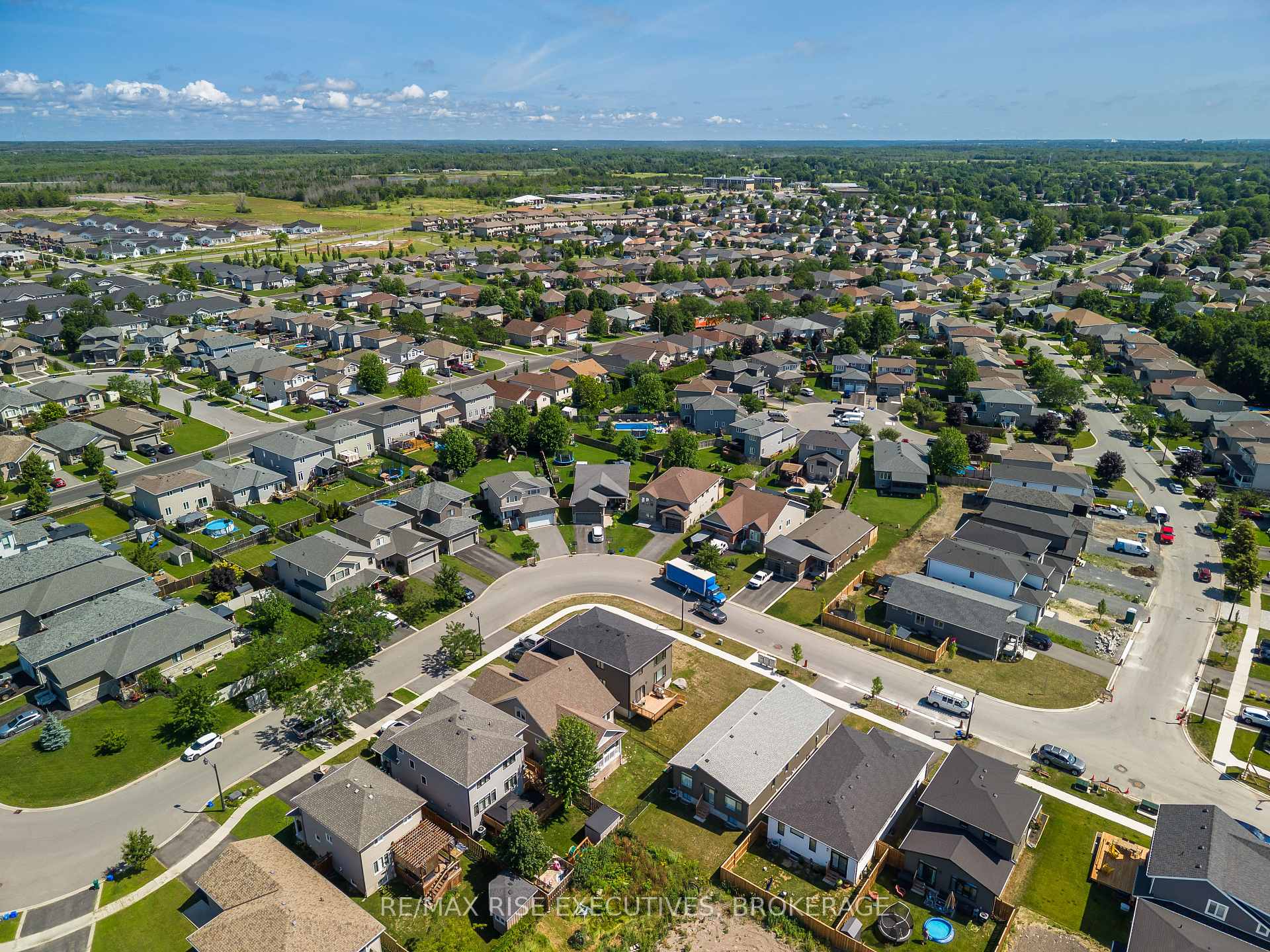 Photo 12 of 159 McDonough Crescent, Loyalist, Amherstview — HOMEH