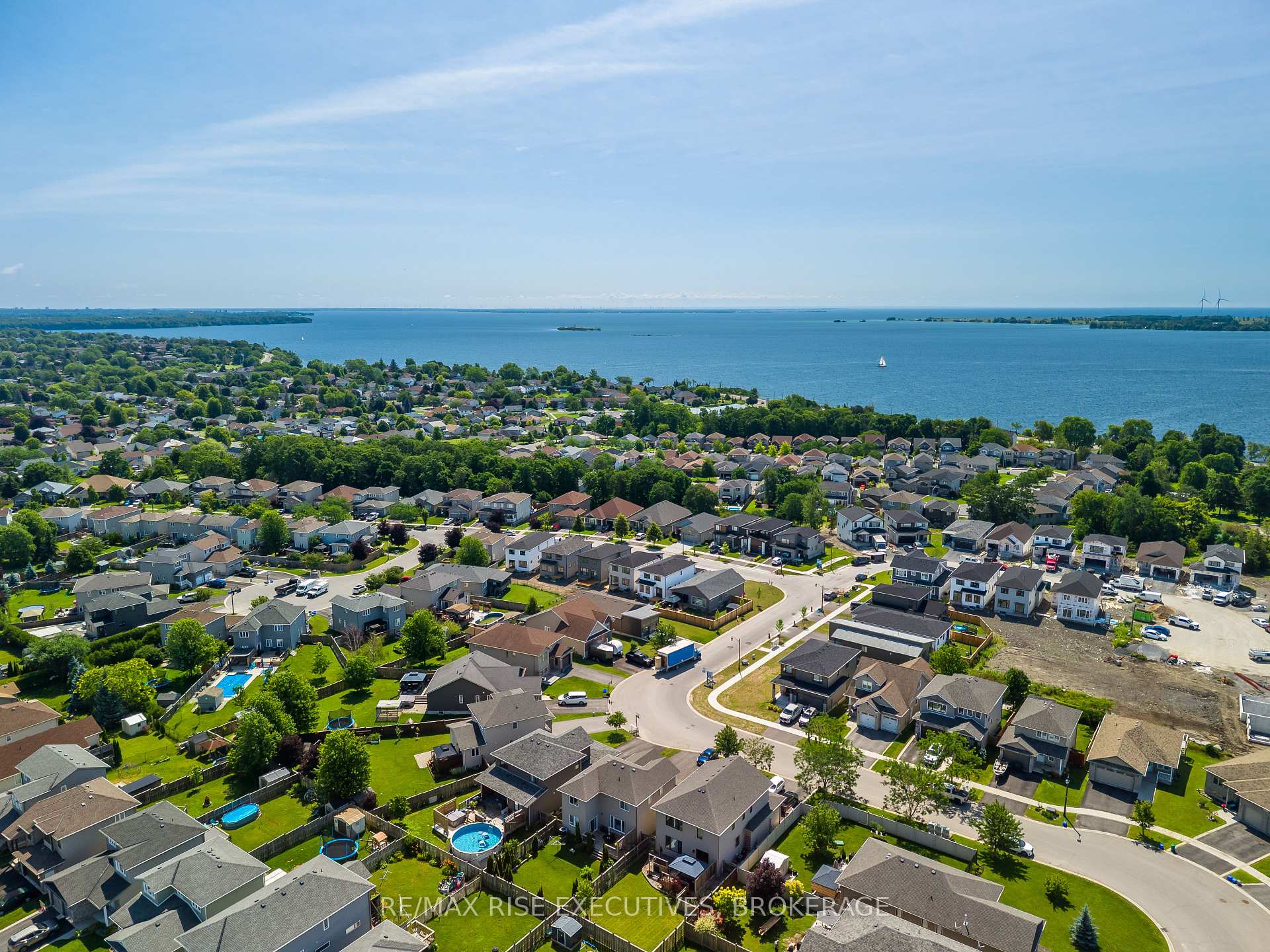 Photo 14 of 159 McDonough Crescent, Loyalist, Amherstview — HOMEH