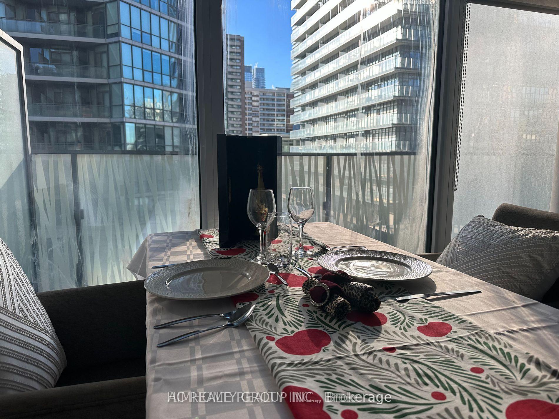 Photo 10 of Unit 904, 42 Charles Street, Toronto, Church-Yonge Corridor — HOMEH