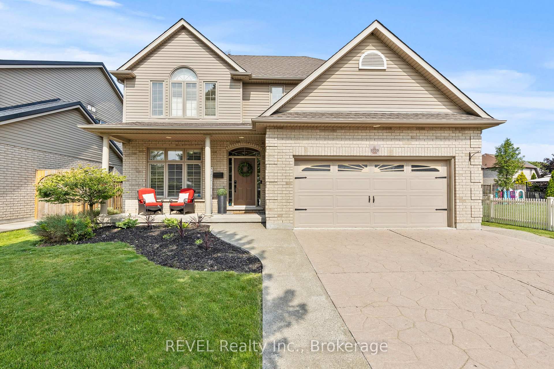 Photo 3 of 6955 St Michael Avenue, Niagara Falls, Forestview — HOMEH