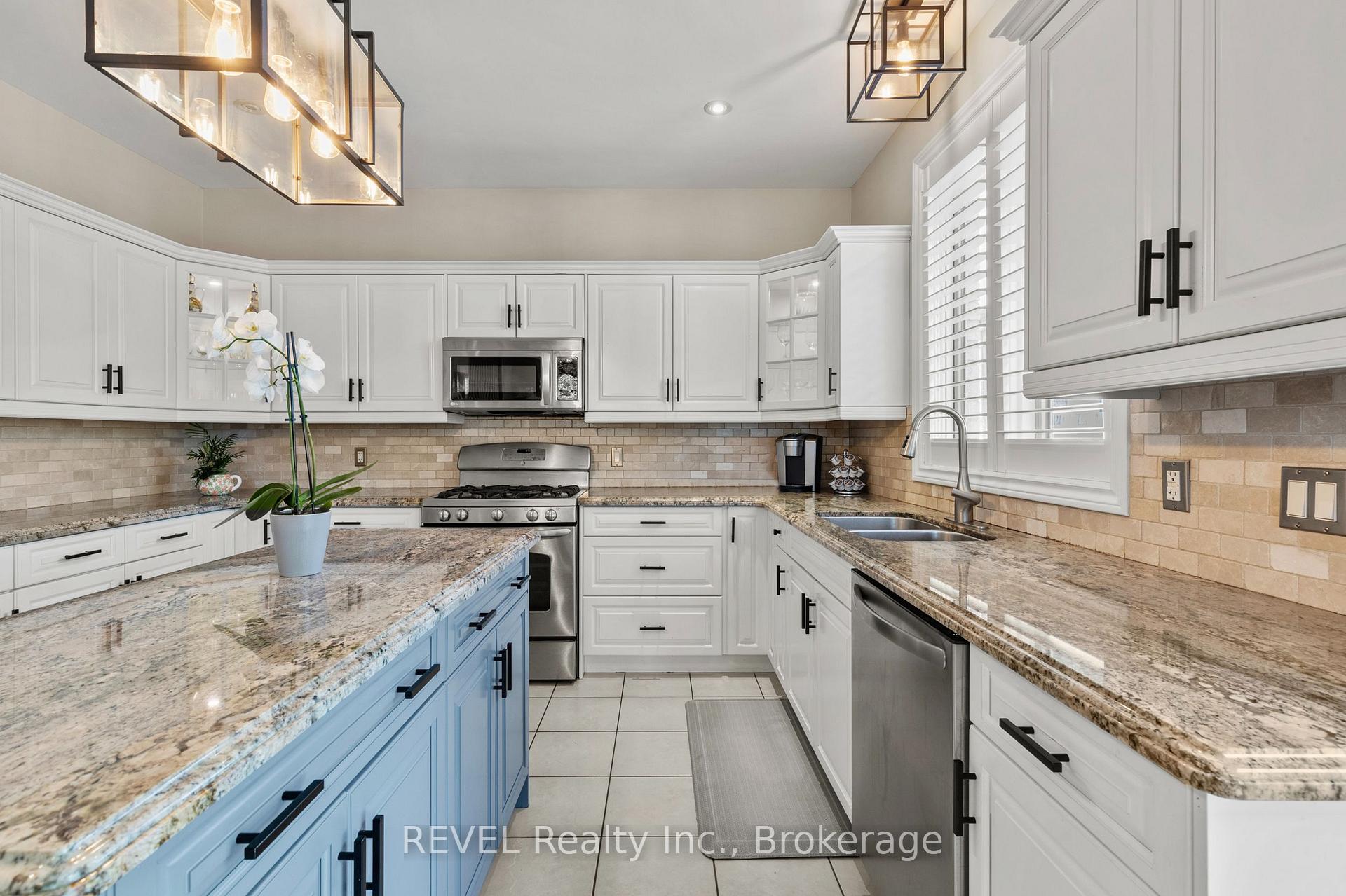 Photo 10 of 6955 St Michael Avenue, Niagara Falls, Forestview — HOMEH