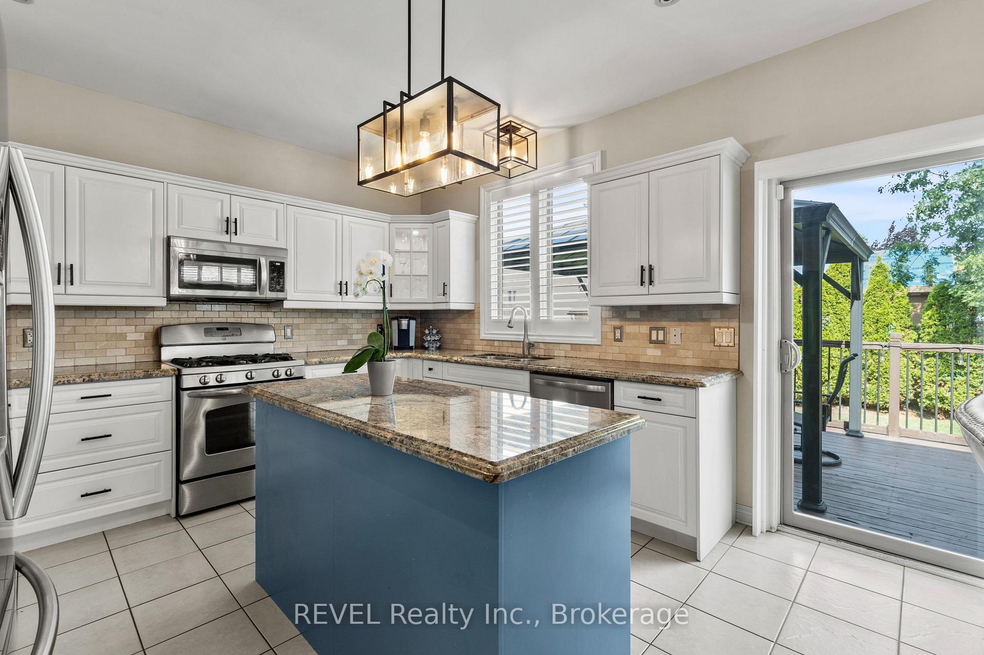 Photo 12 of 6955 St Michael Avenue, Niagara Falls, Forestview — HOMEH