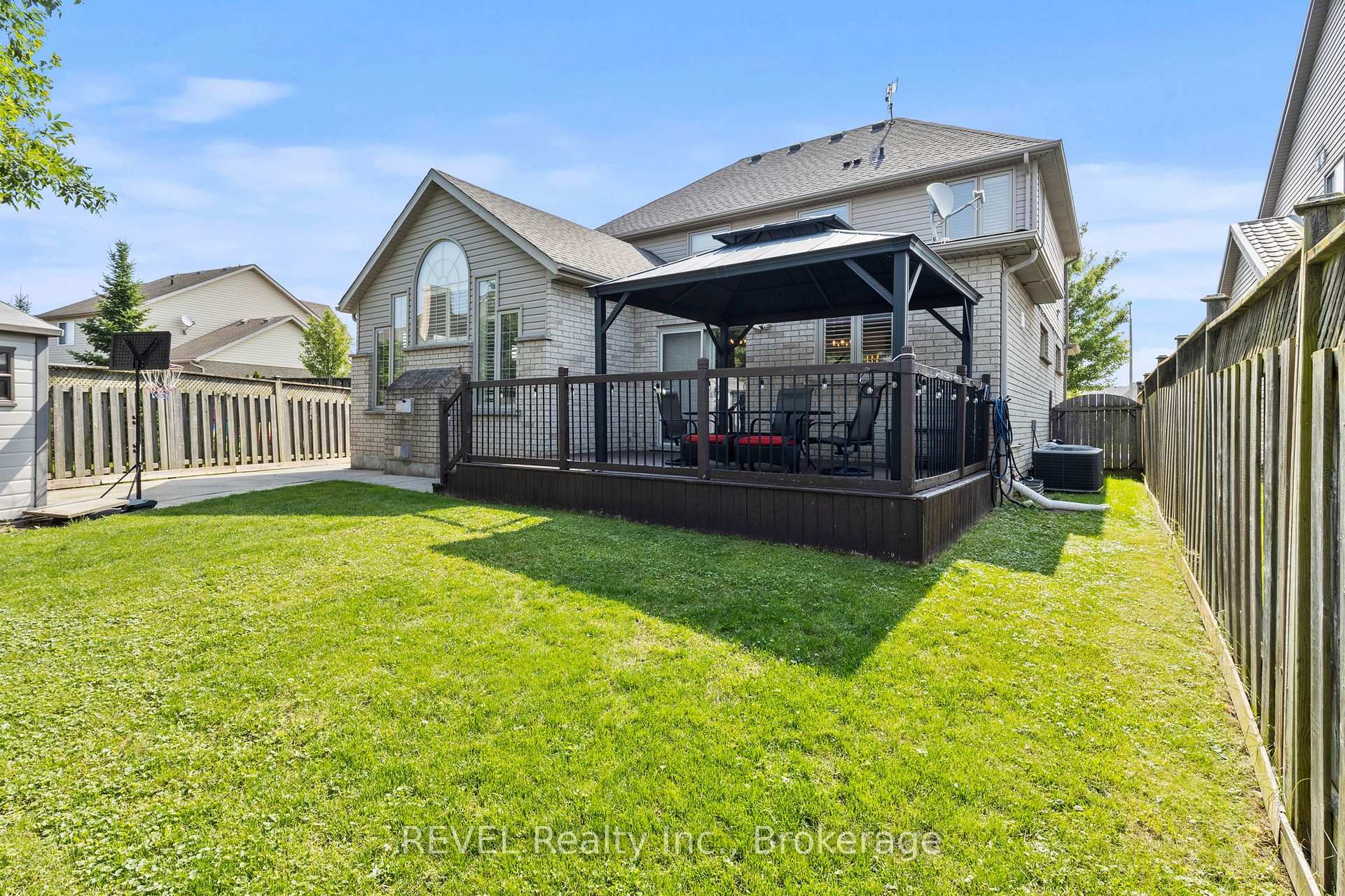Photo 32 of 6955 St Michael Avenue, Niagara Falls, Forestview — HOMEH