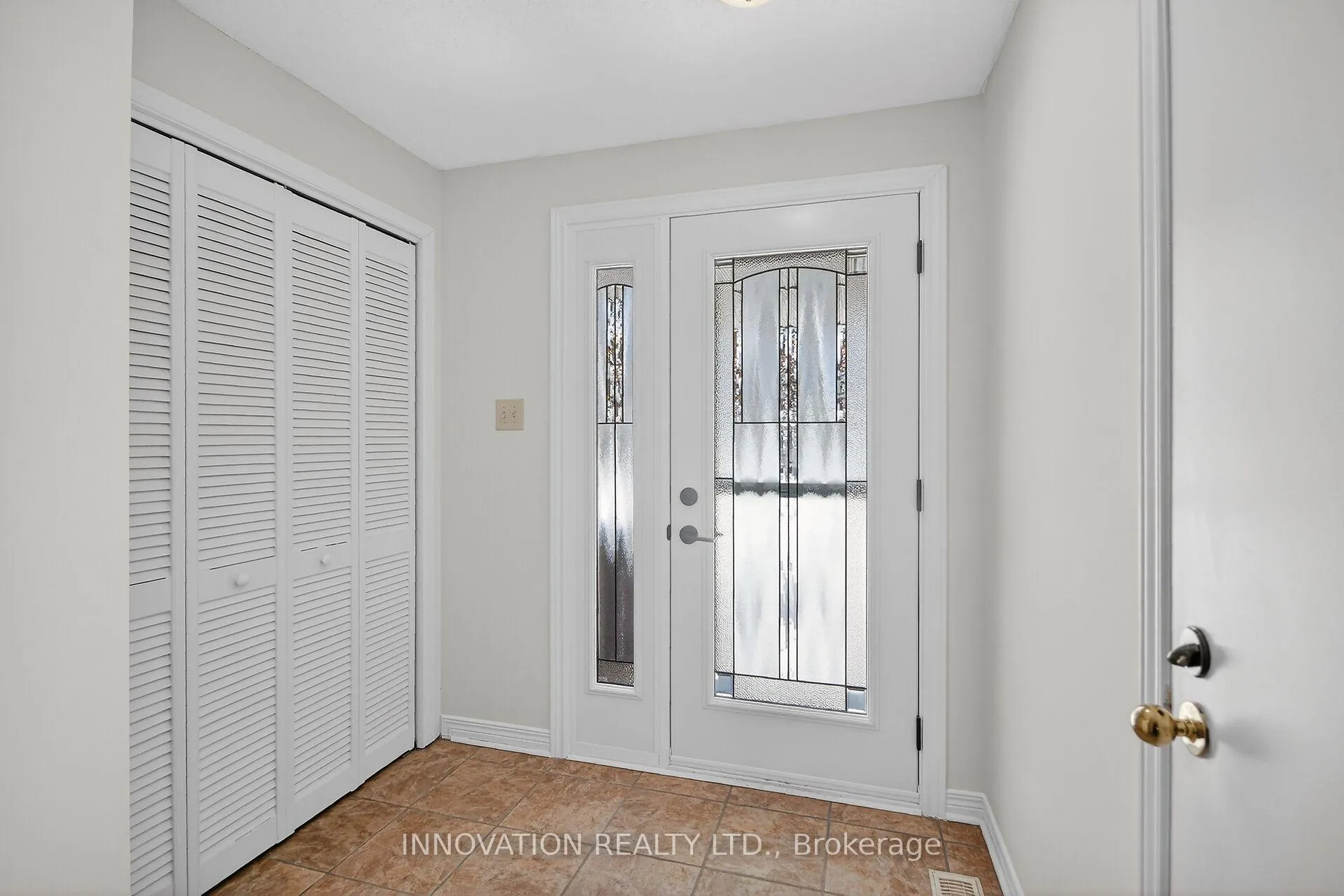 Photo 8 of Unit 3, 59 Dalecroft Crescent, Ottawa, Centrepointe — HOMEH