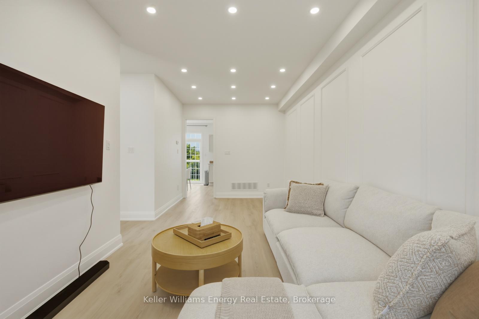 Photo 4 of 18 Boone Lane, Ajax, South East — HOMEH