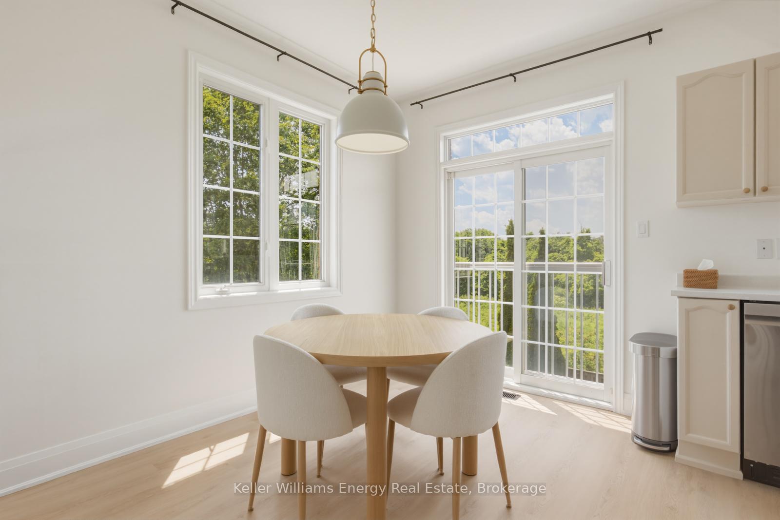Photo 9 of 18 Boone Lane, Ajax, South East — HOMEH