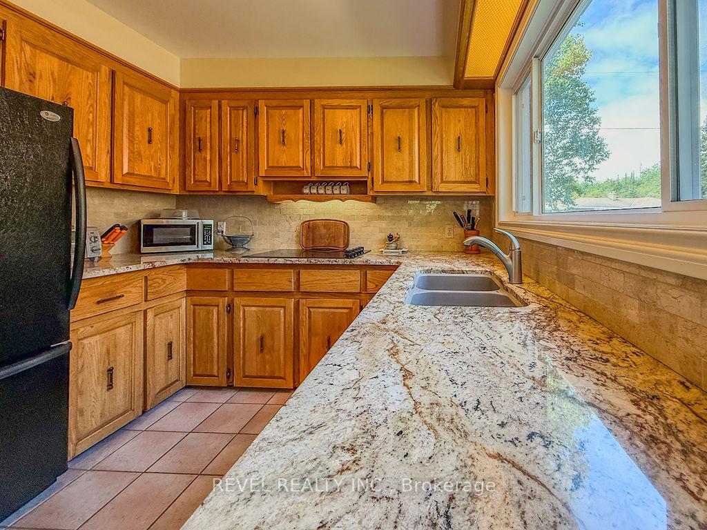 Photo 14 of 624 Cedar Street N, Timmins, TNE - North — HOMEH