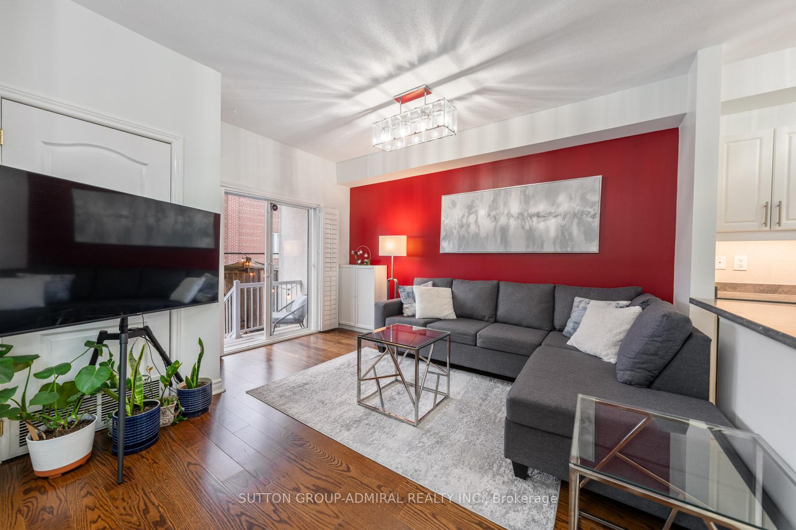 Photo 4 of Unit 102, 9944 Keele Street, Vaughan, Maple — HOMEH