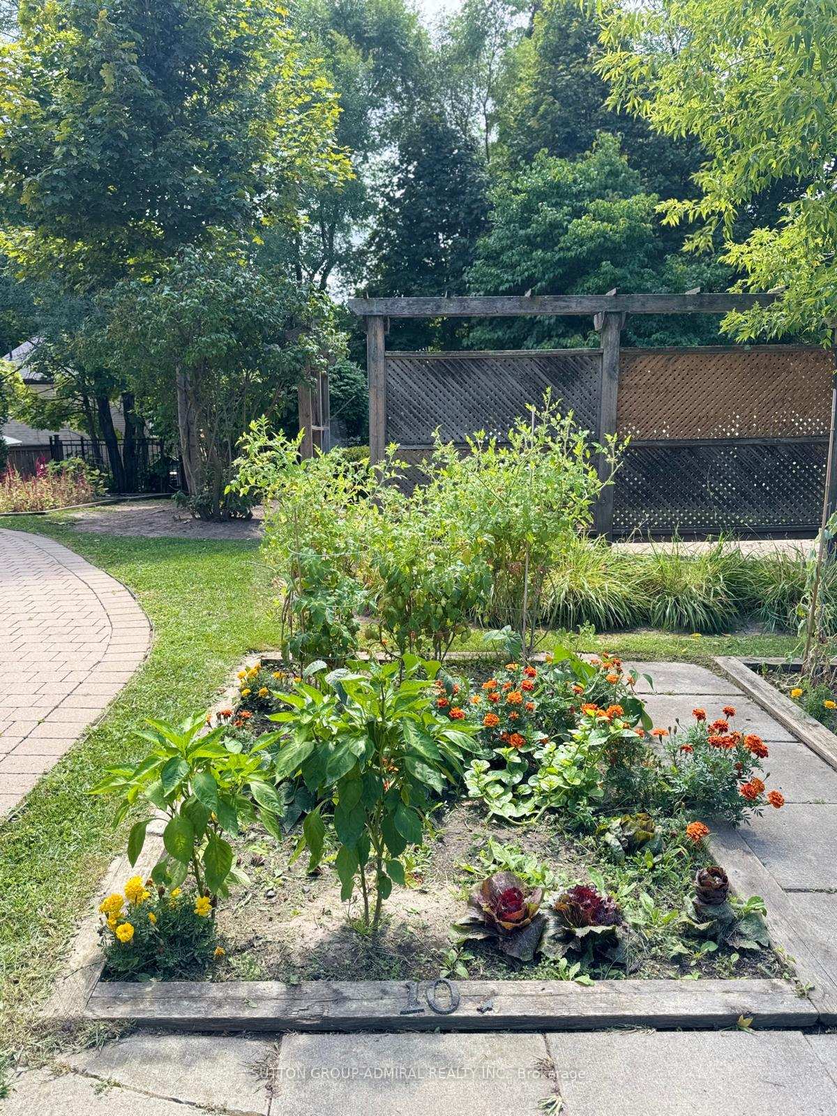 Photo 16 of Unit 102, 9944 Keele Street, Vaughan, Maple — HOMEH