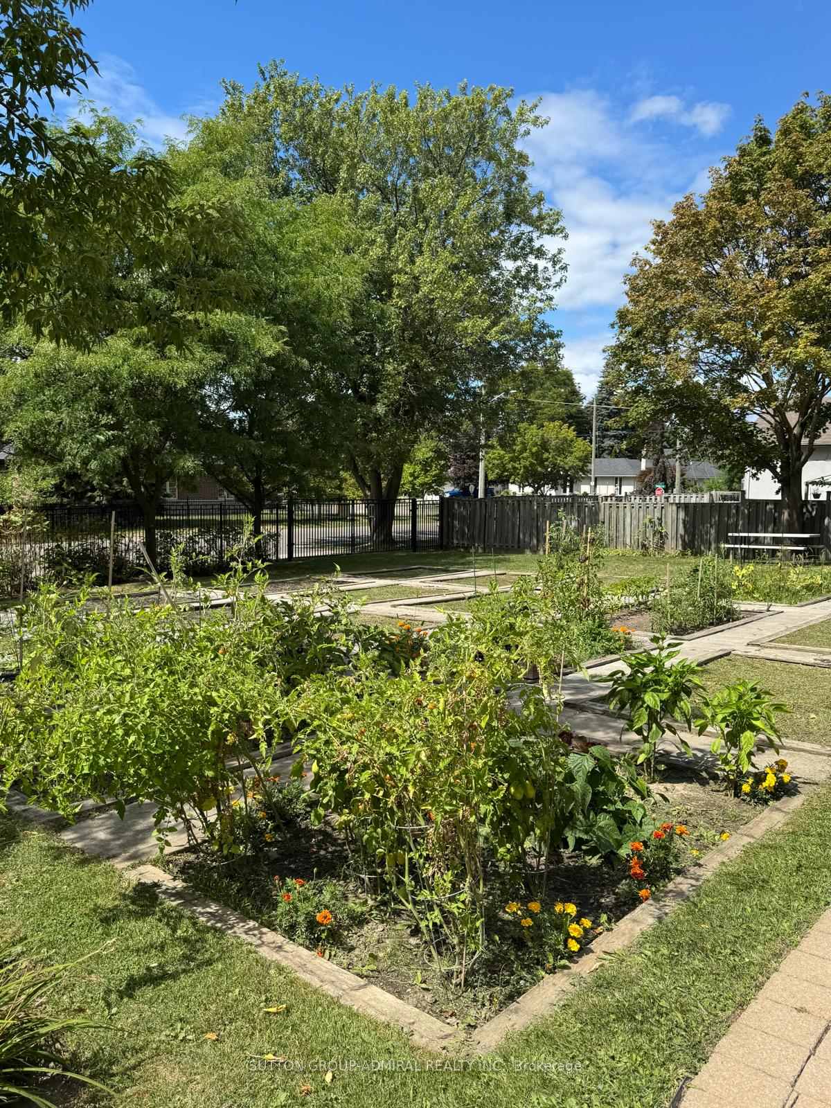 Photo 17 of Unit 102, 9944 Keele Street, Vaughan, Maple — HOMEH