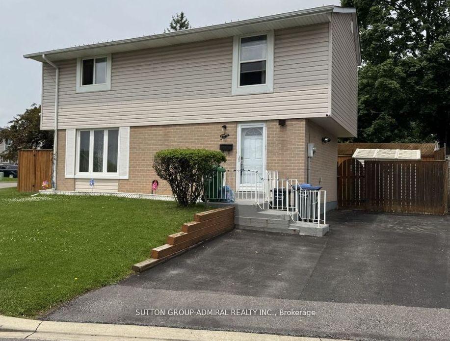 Front of 4 Hardcastle Court