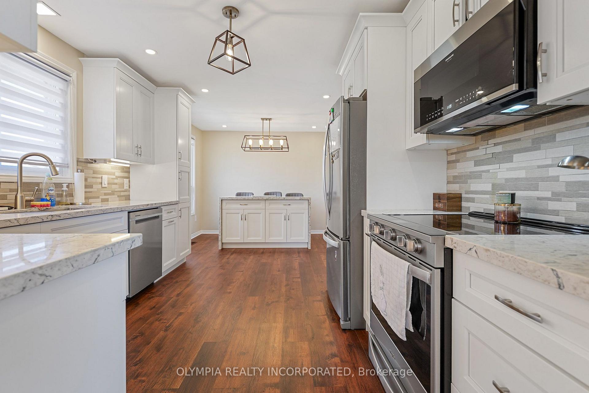 Photo 4 of 6182 Delta Drive, Niagara Falls, West Wood — HOMEH
