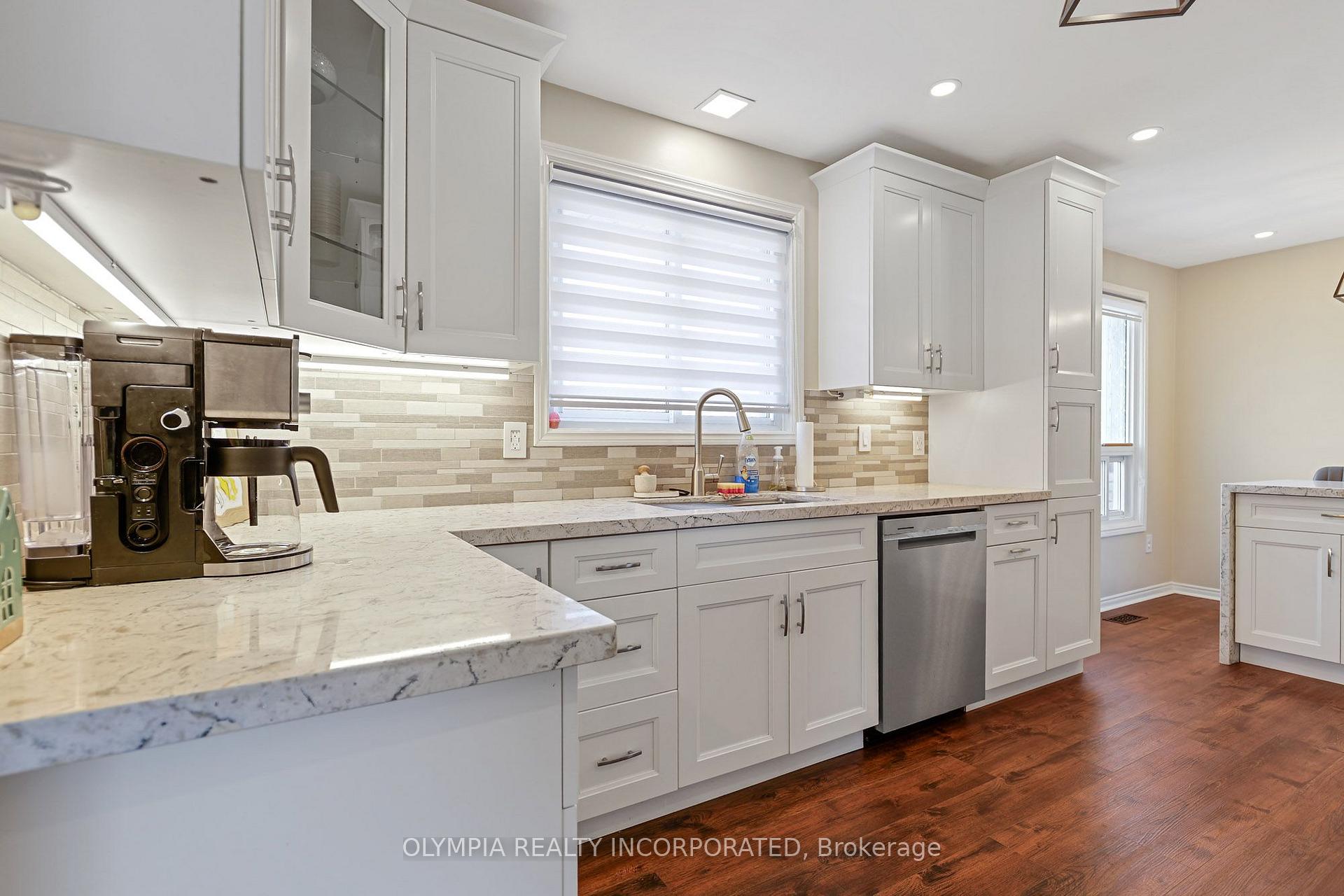 Photo 5 of 6182 Delta Drive, Niagara Falls, West Wood — HOMEH