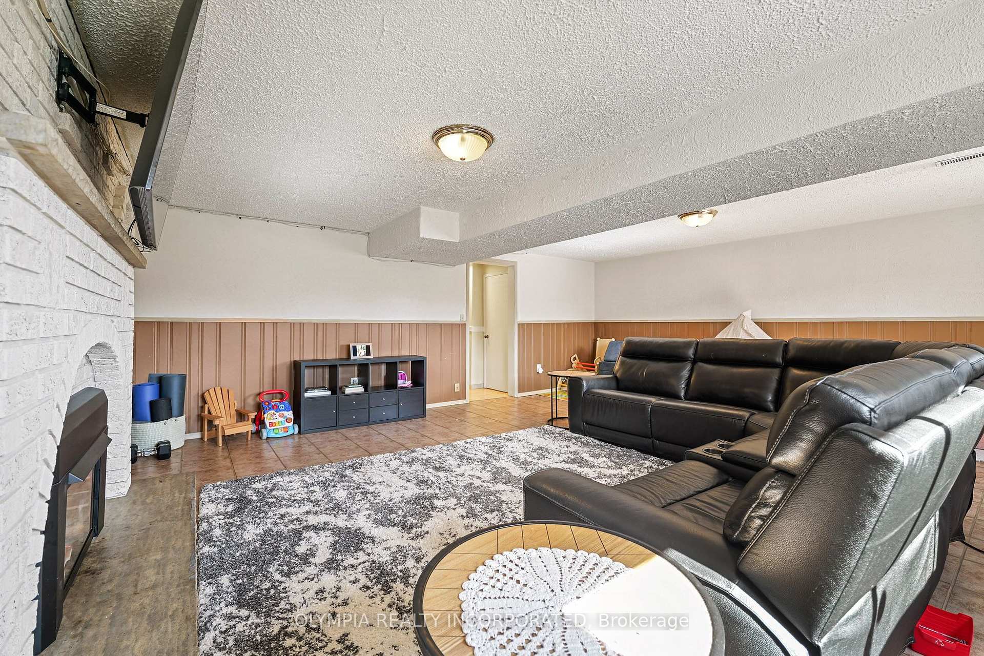 Photo 24 of 6182 Delta Drive, Niagara Falls, West Wood — HOMEH