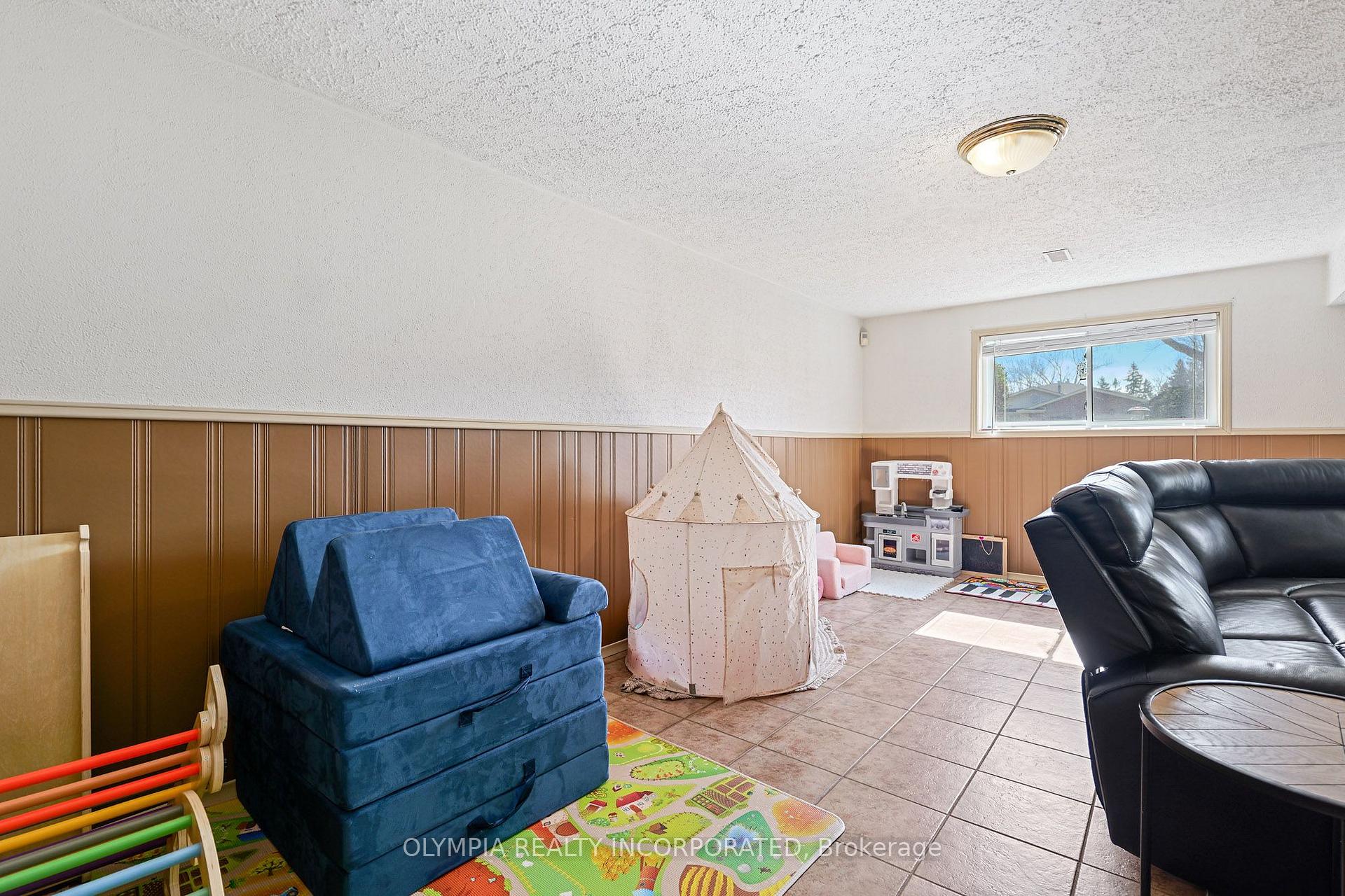 Photo 25 of 6182 Delta Drive, Niagara Falls, West Wood — HOMEH