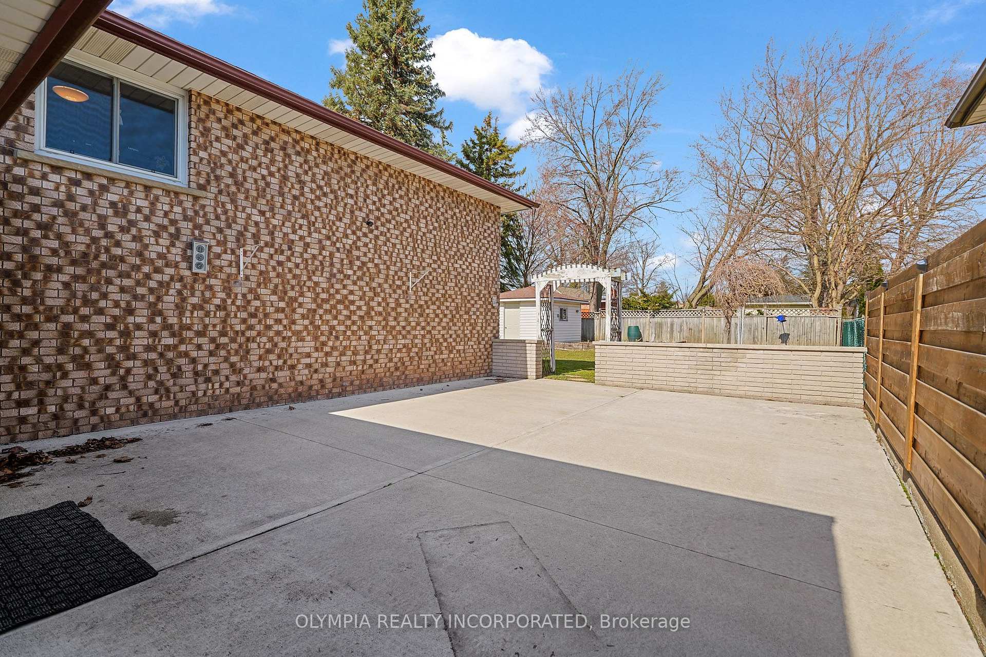 Photo 30 of 6182 Delta Drive, Niagara Falls, West Wood — HOMEH