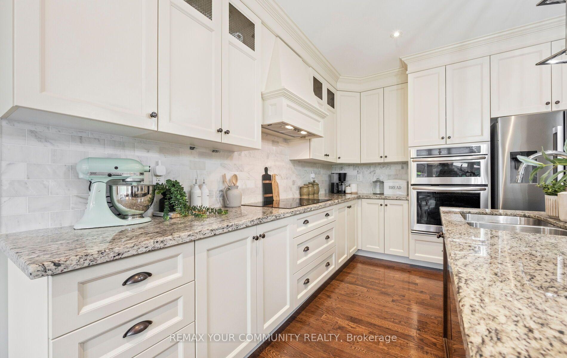 Photo 20 of 21 Lilly Valley Crescent S, King, King City — HOMEH