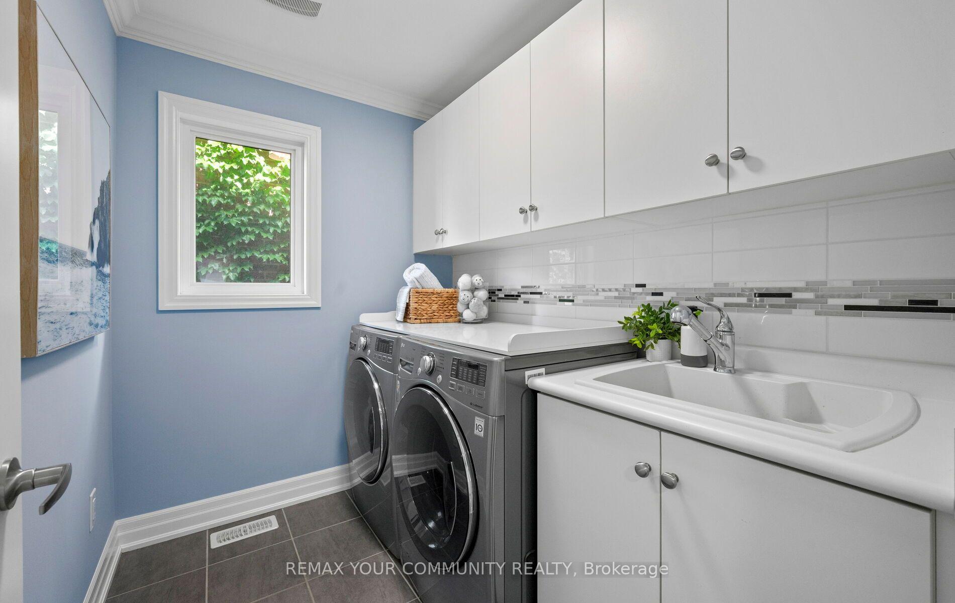 Photo 32 of 21 Lilly Valley Crescent S, King, King City — HOMEH