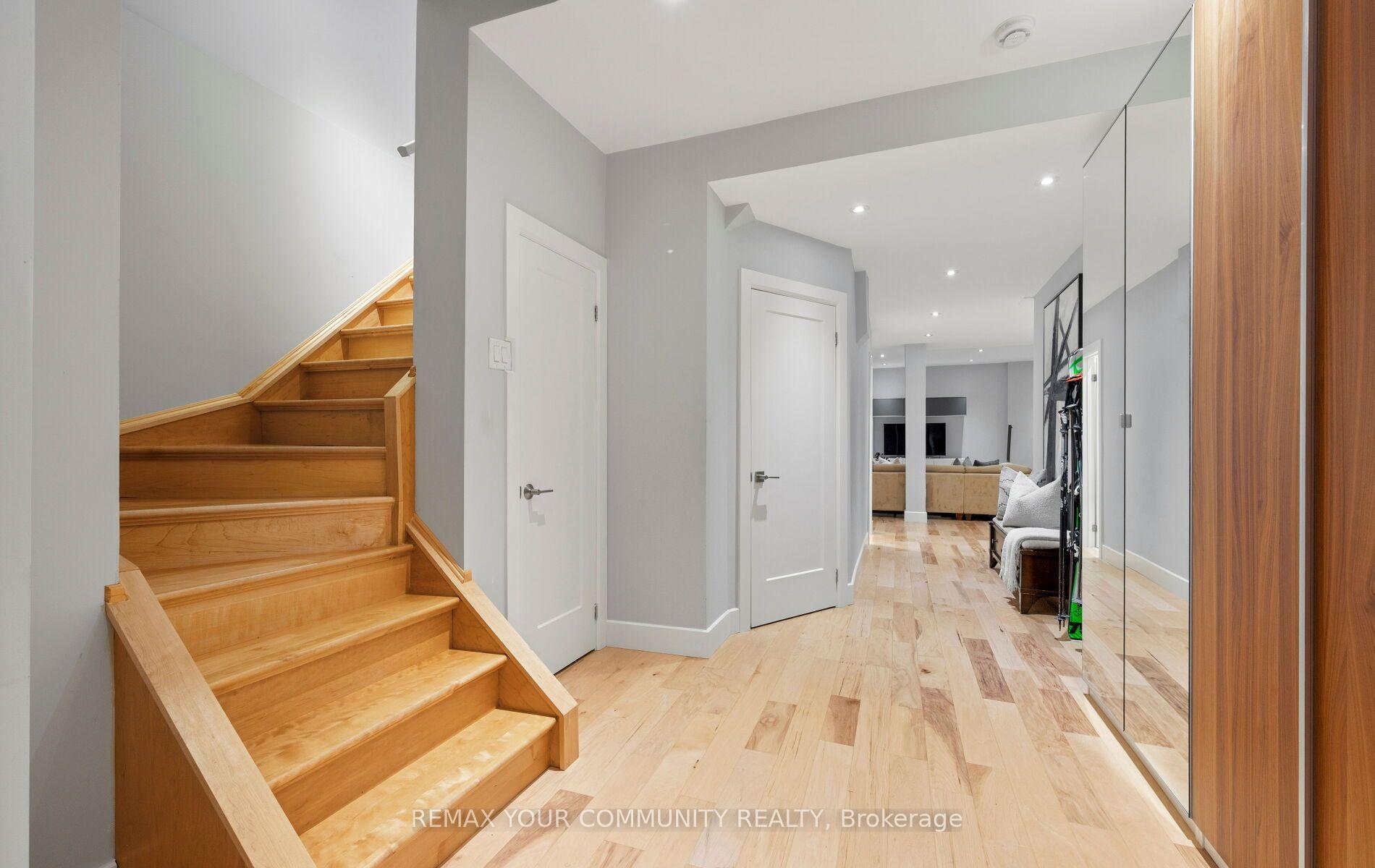 Photo 33 of 21 Lilly Valley Crescent S, King, King City — HOMEH