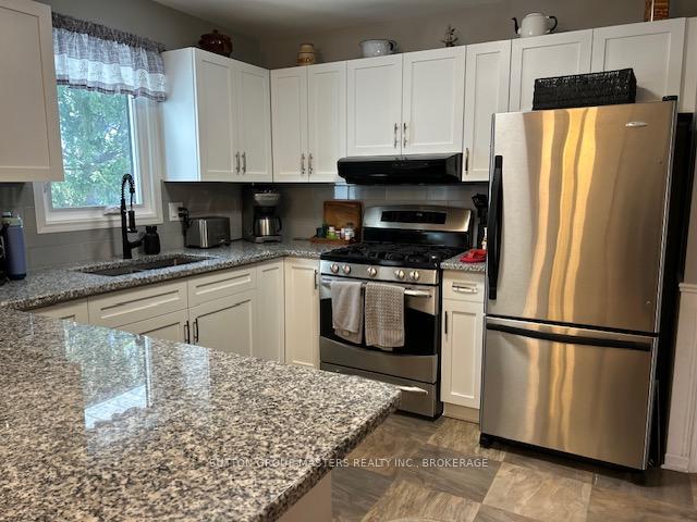 Photo 5 of 1496 Sydenham Road, Kingston, City North of 401 — HOMEH