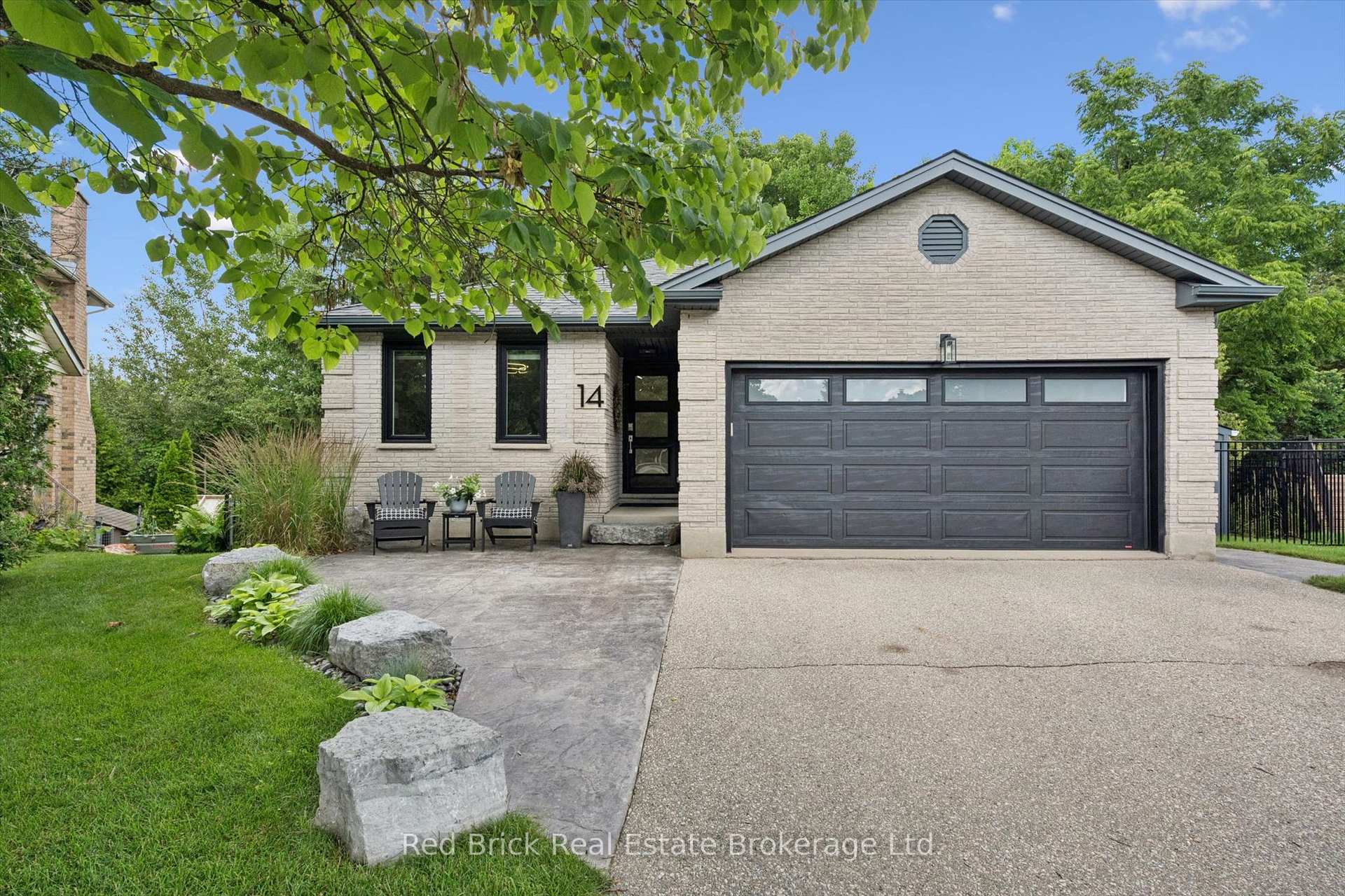 Front of 14 Brookhaven Court