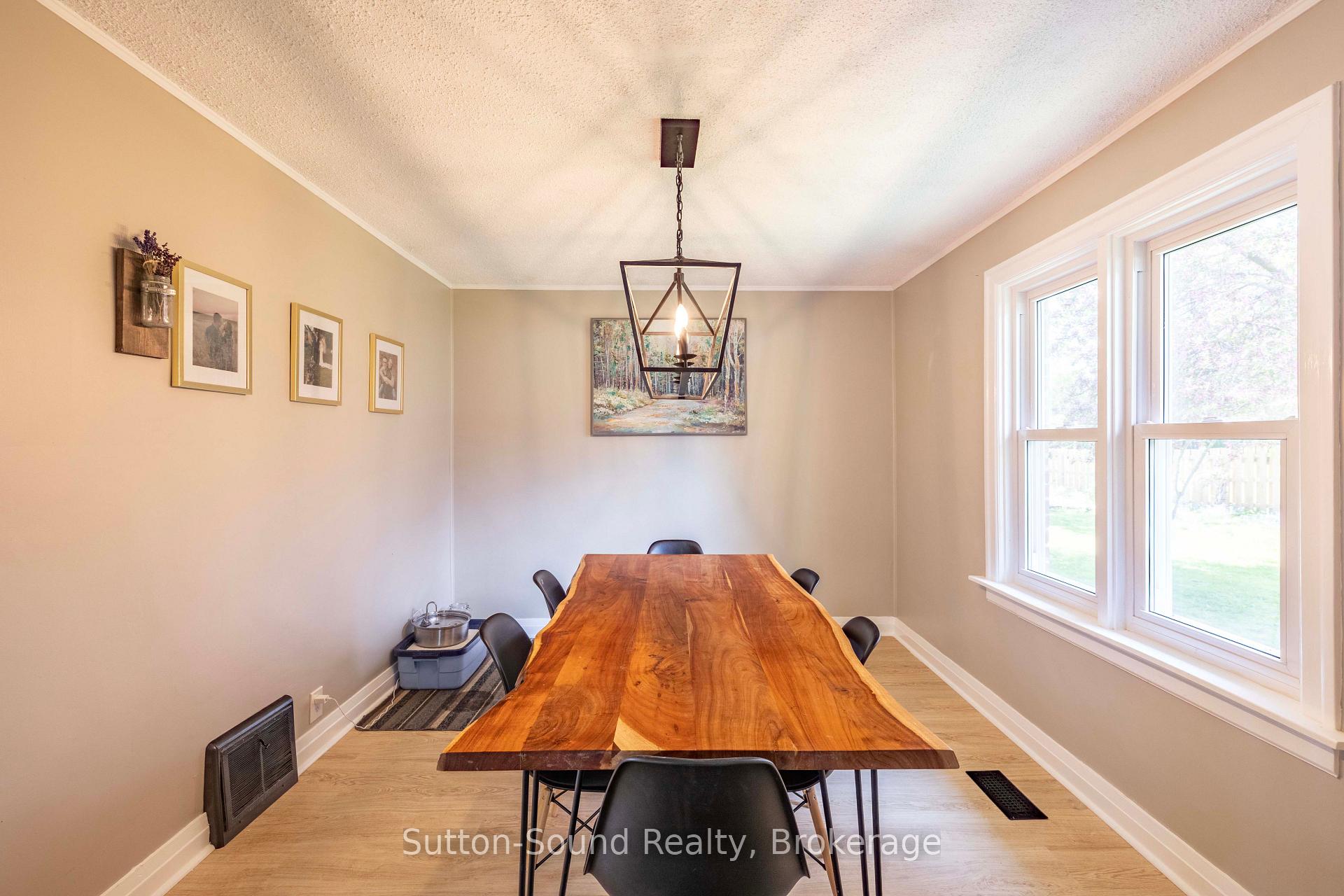 Photo 10 of 740 6th Street E, Owen Sound — HOMEH