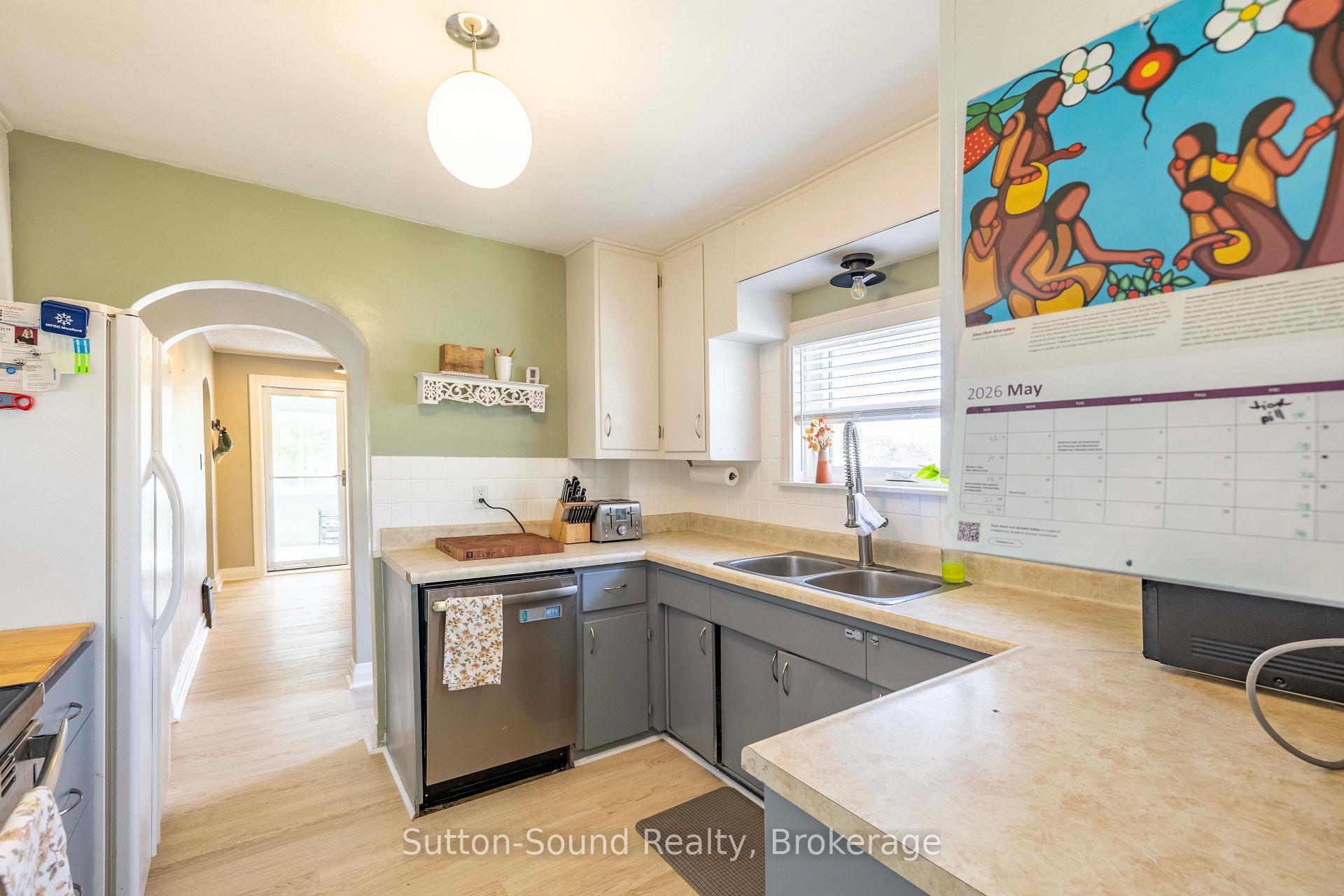 Photo 14 of 740 6th Street E, Owen Sound — HOMEH