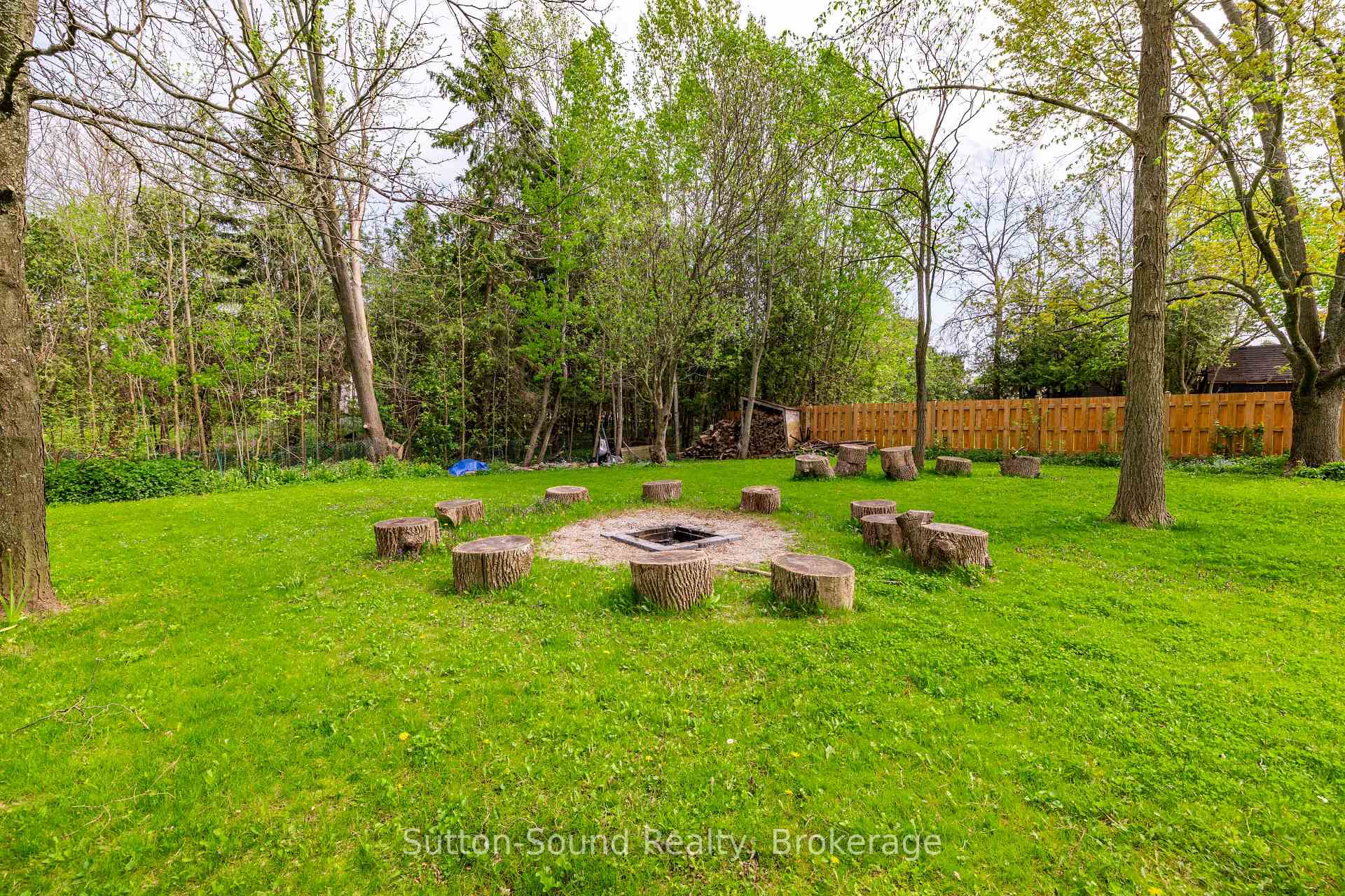 Photo 31 of 740 6th Street E, Owen Sound — HOMEH