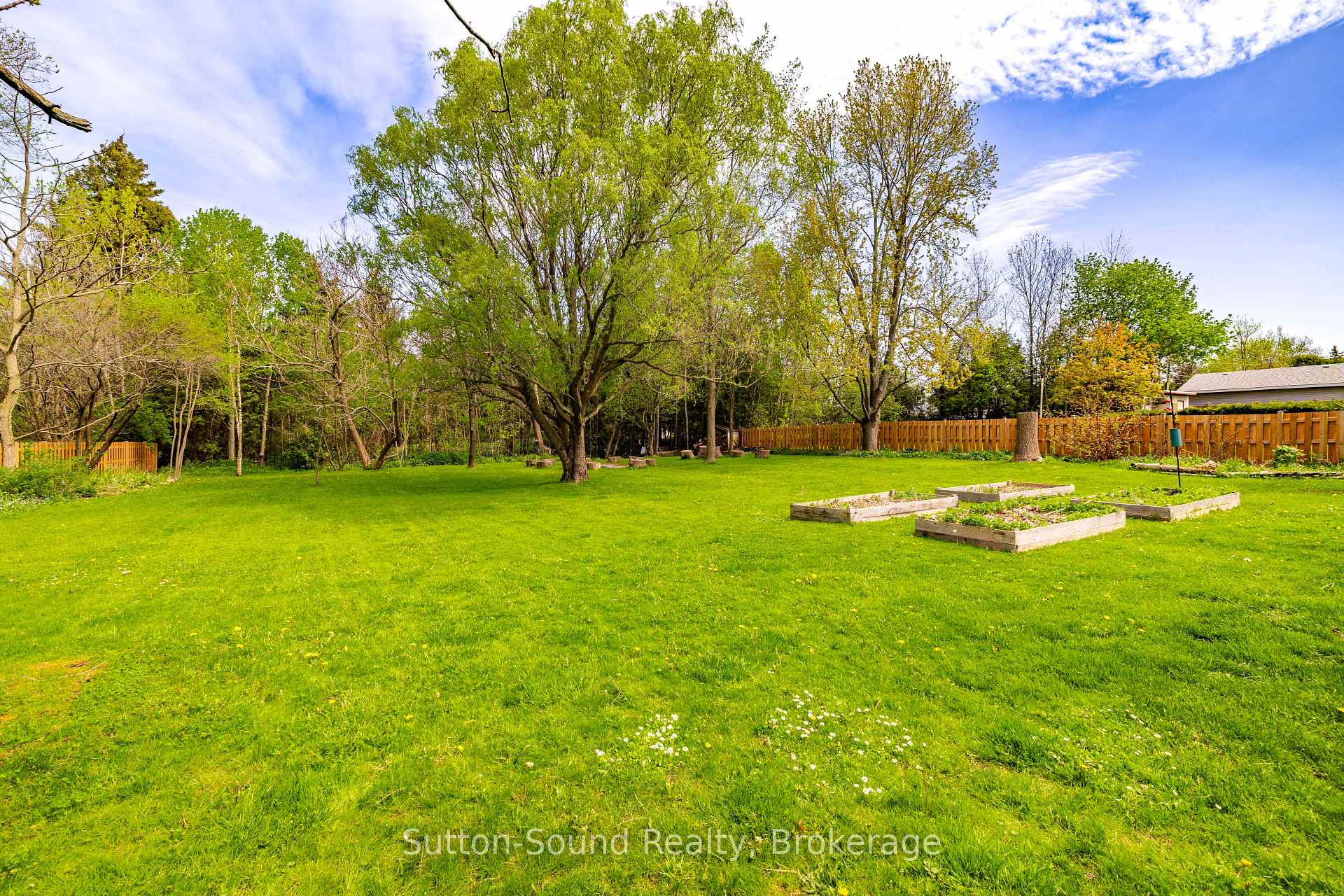 Photo 34 of 740 6th Street E, Owen Sound — HOMEH