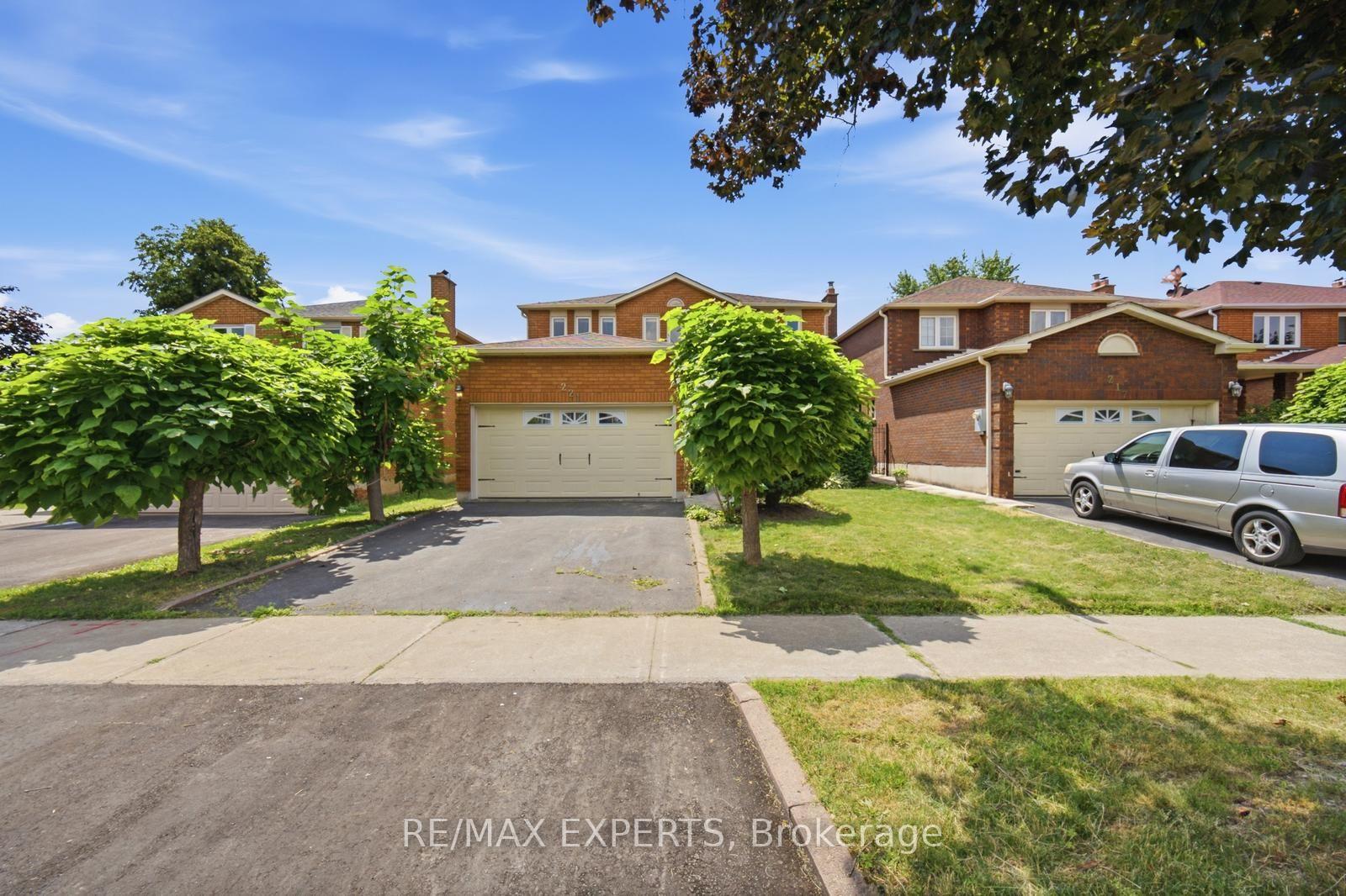 Photo 1 of 221 Judith Avenue, Vaughan, Brownridge — HOMEH
