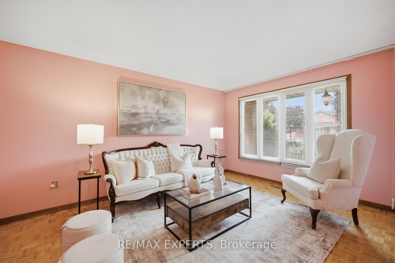 Photo 6 of 221 Judith Avenue, Vaughan, Brownridge — HOMEH