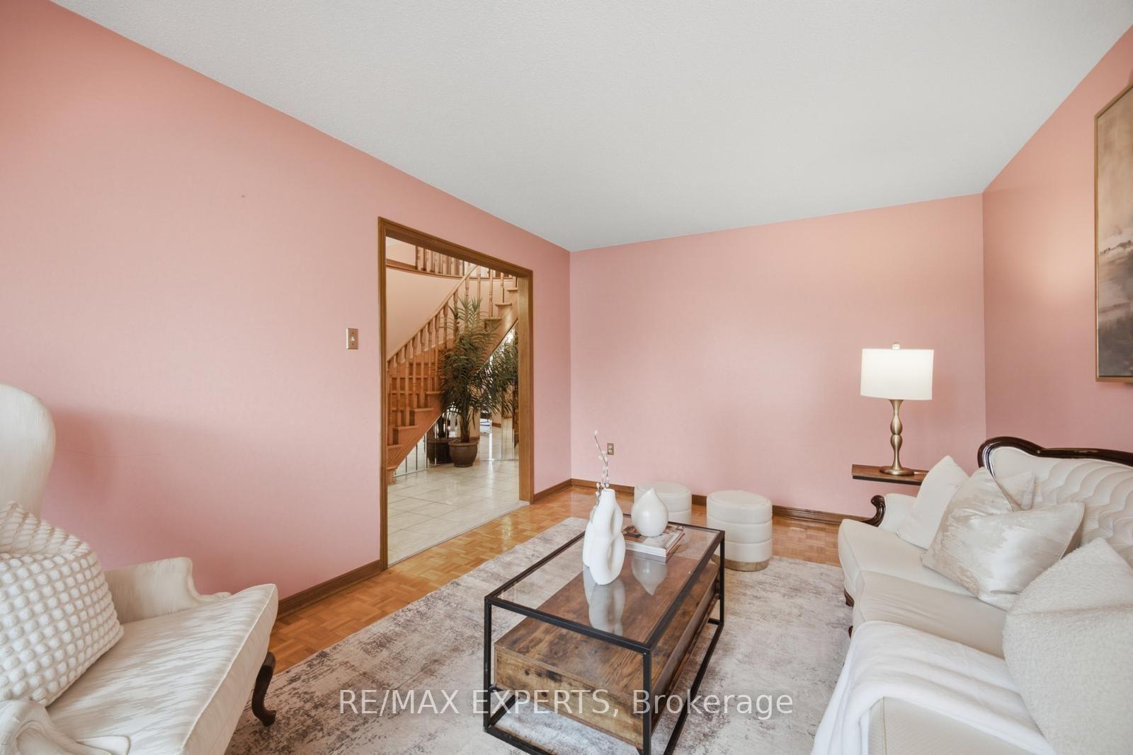 Photo 7 of 221 Judith Avenue, Vaughan, Brownridge — HOMEH