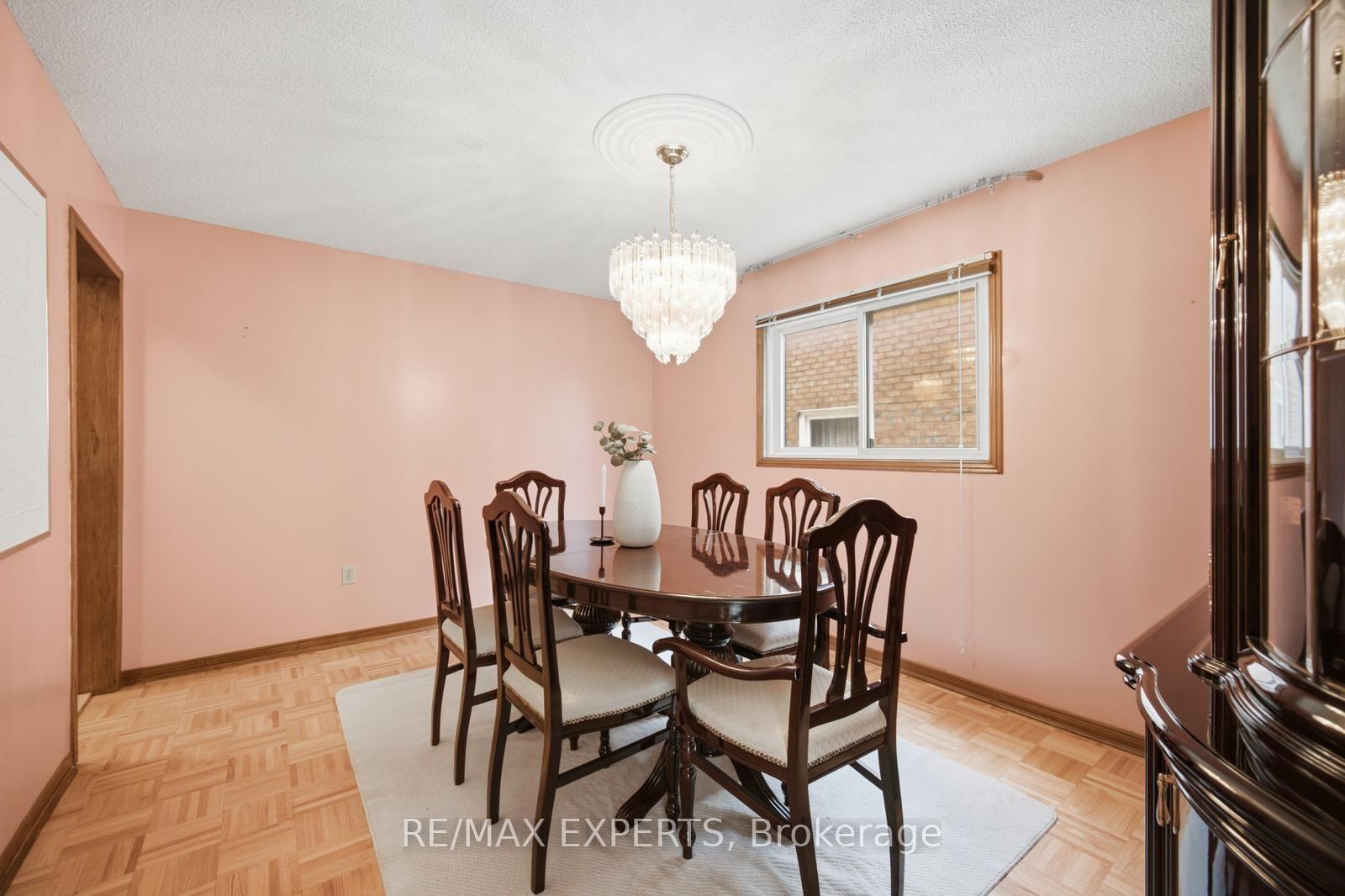 Photo 9 of 221 Judith Avenue, Vaughan, Brownridge — HOMEH