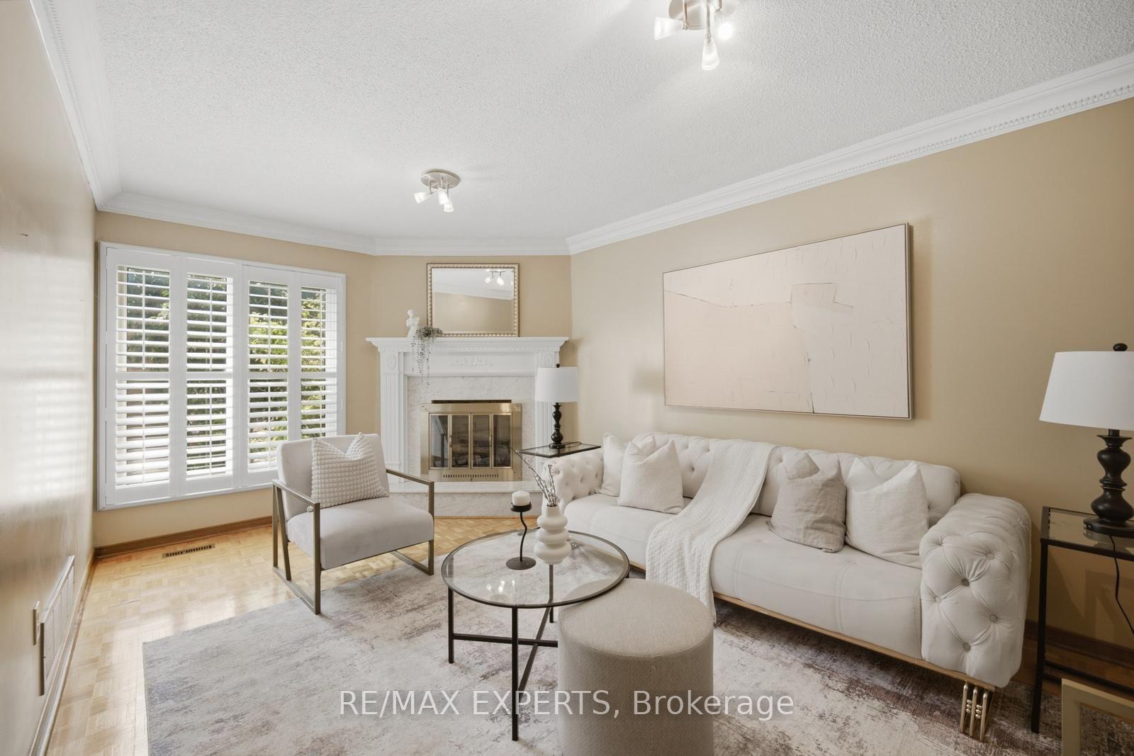 Photo 10 of 221 Judith Avenue, Vaughan, Brownridge — HOMEH