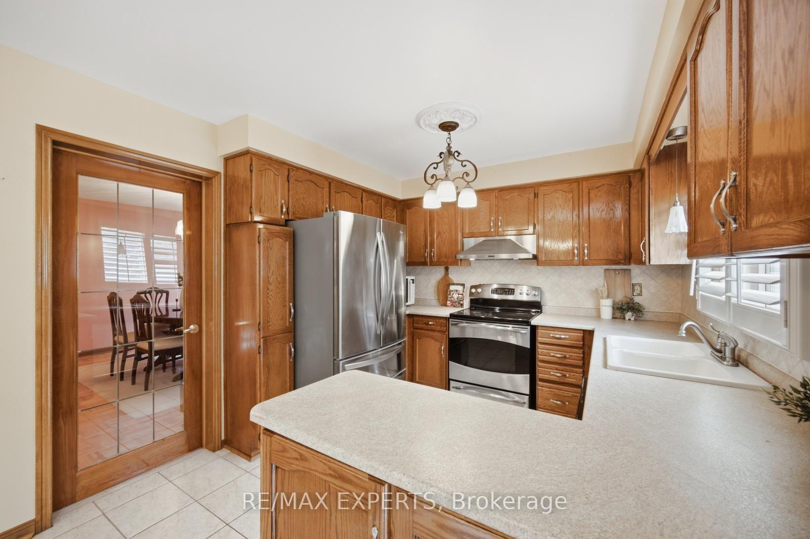 Photo 17 of 221 Judith Avenue, Vaughan, Brownridge — HOMEH