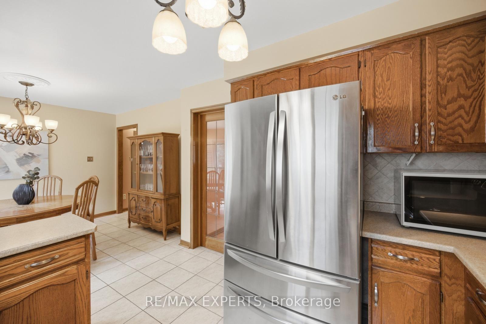 Photo 20 of 221 Judith Avenue, Vaughan, Brownridge — HOMEH