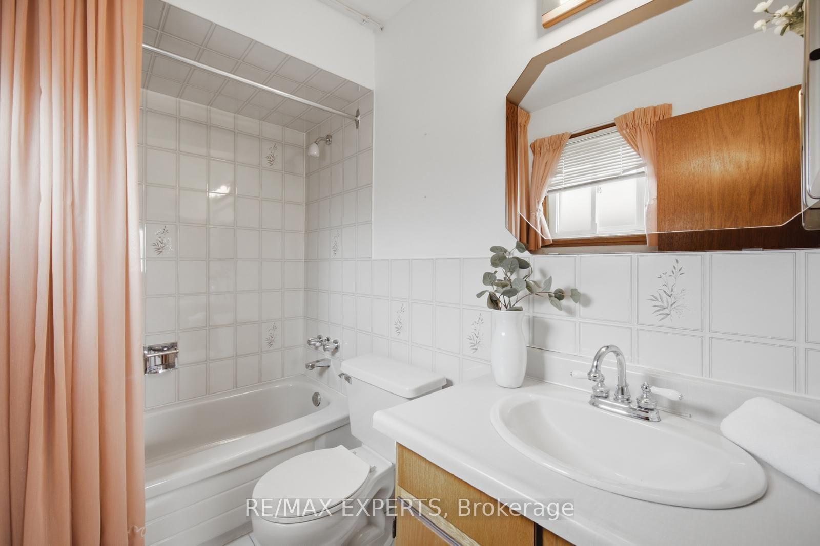 Photo 27 of 221 Judith Avenue, Vaughan, Brownridge — HOMEH