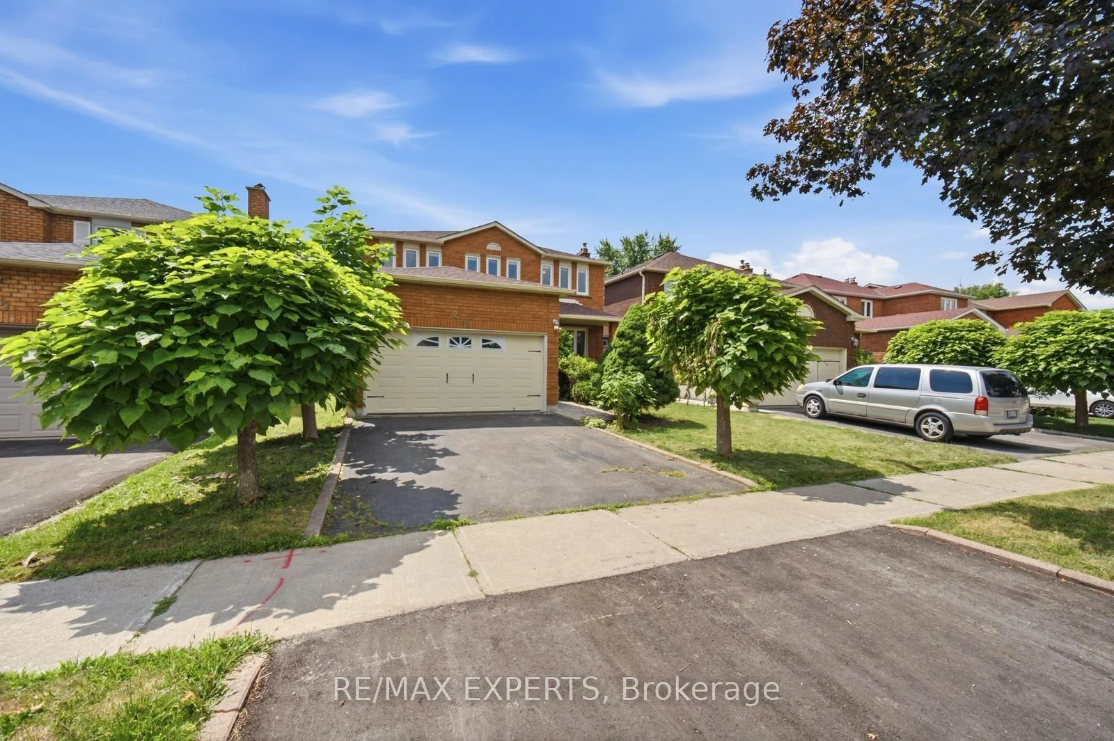 Photo 45 of 221 Judith Avenue, Vaughan, Brownridge — HOMEH