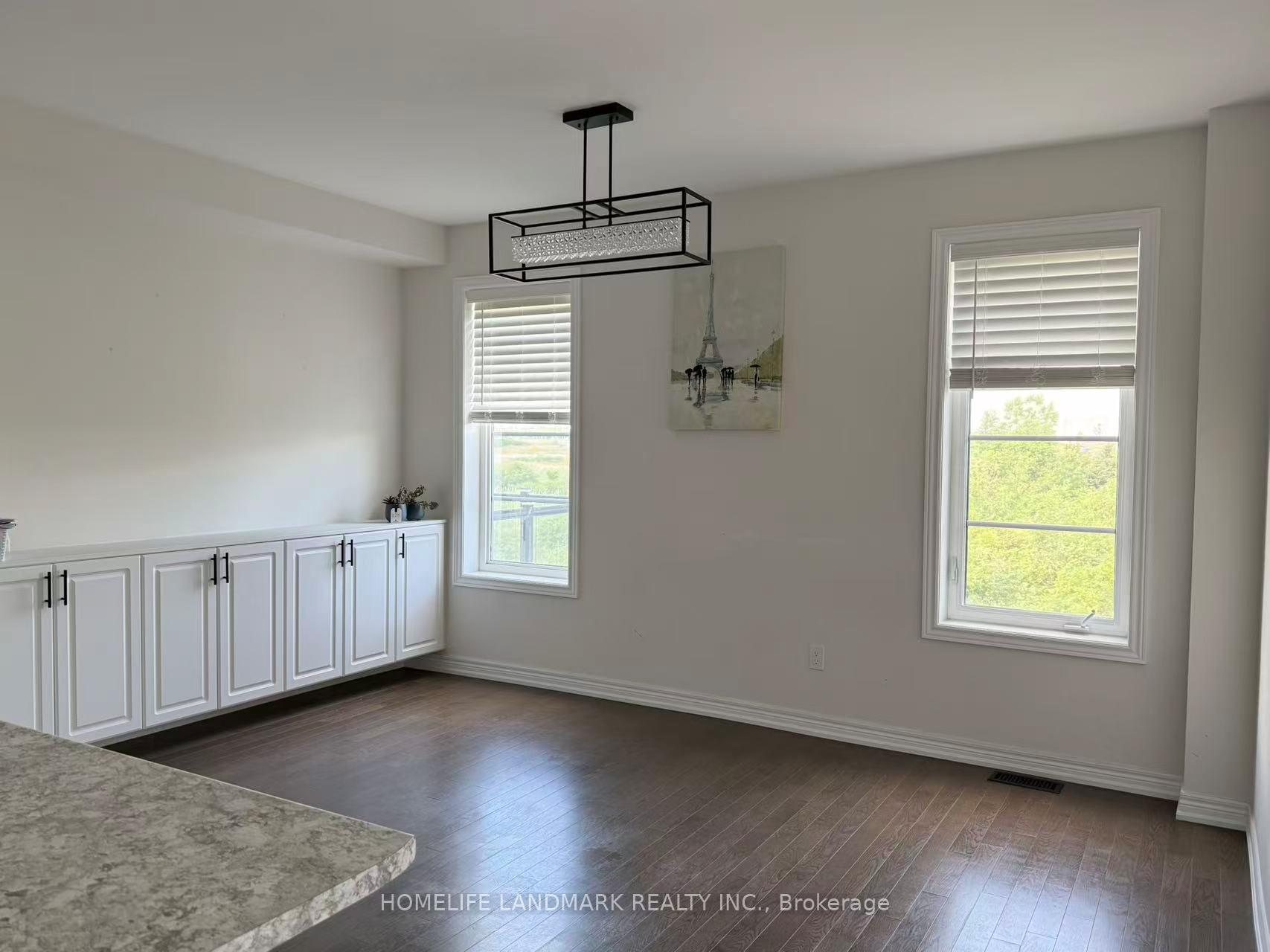 Photo 5 of 156 Decast Crescent, Markham, Box Grove — HOMEH