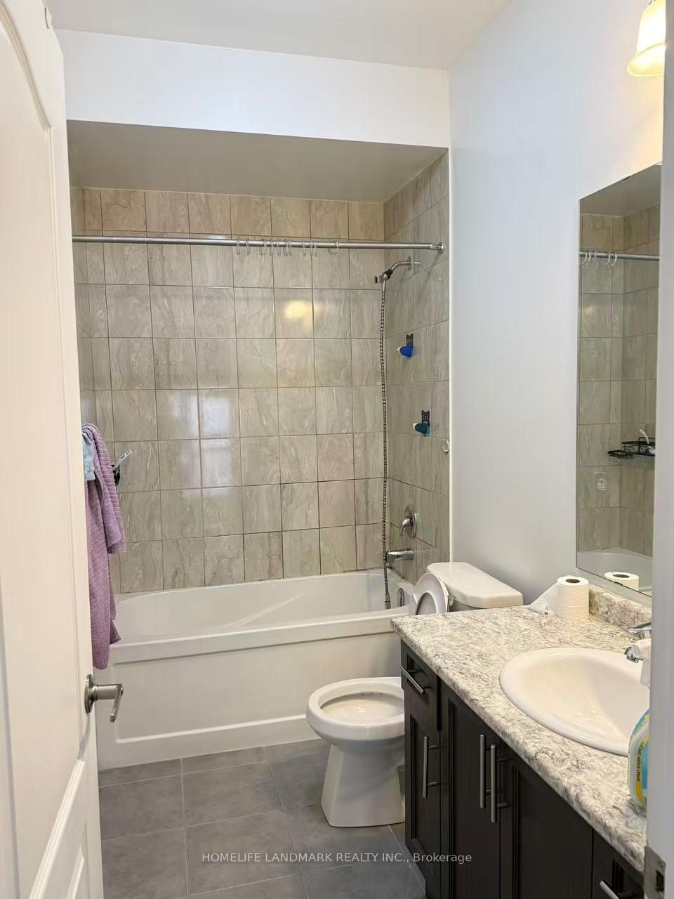 Photo 9 of 156 Decast Crescent, Markham, Box Grove — HOMEH