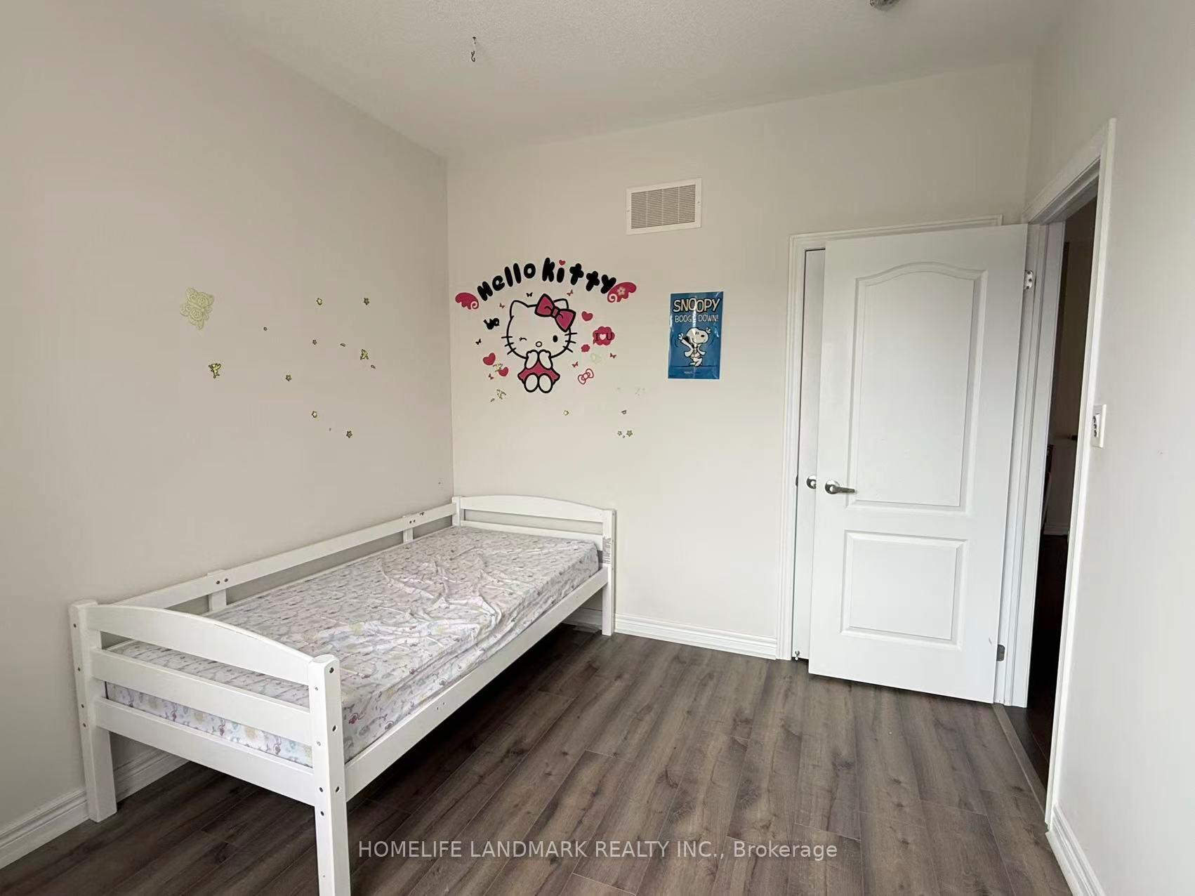 Photo 12 of 156 Decast Crescent, Markham, Box Grove — HOMEH