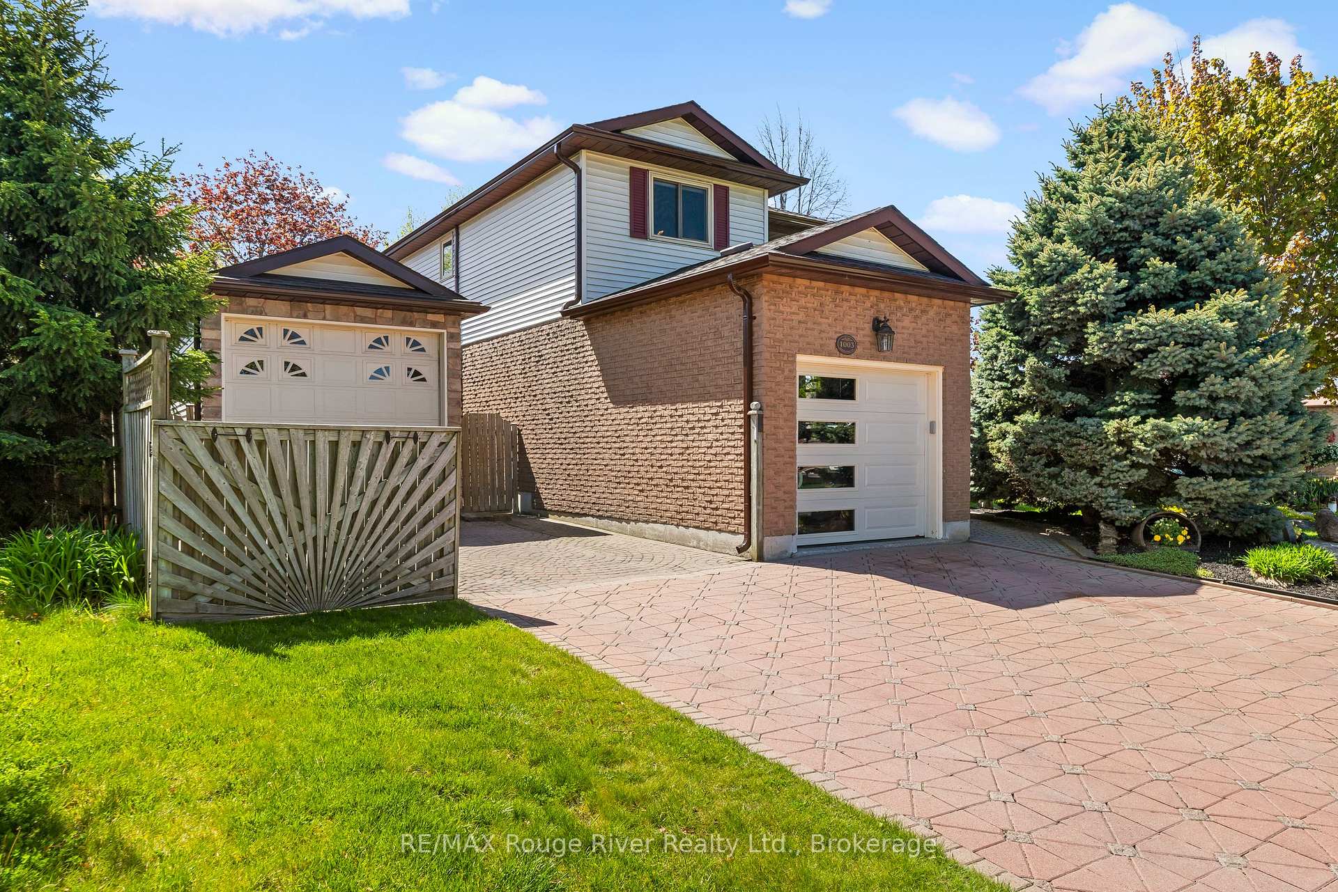 Photo 2 of 1003 Renaissance Drive, Oshawa, Lakeview — HOMEH