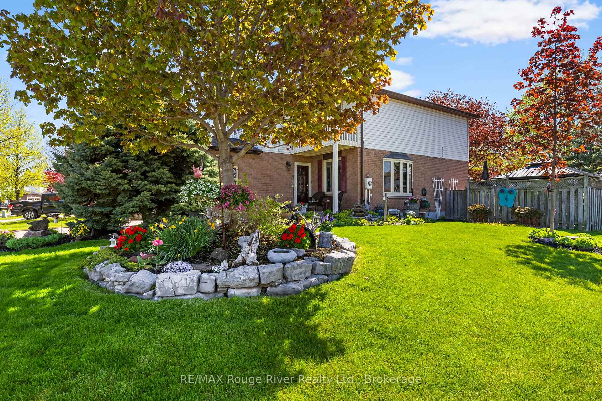 Photo 45 of 1003 Renaissance Drive, Oshawa, Lakeview — HOMEH