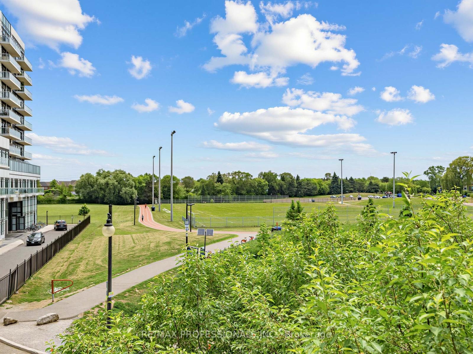 Photo 48 of Unit 32, 220 Manitoba Street, Etobicoke, Mimico — HOMEH