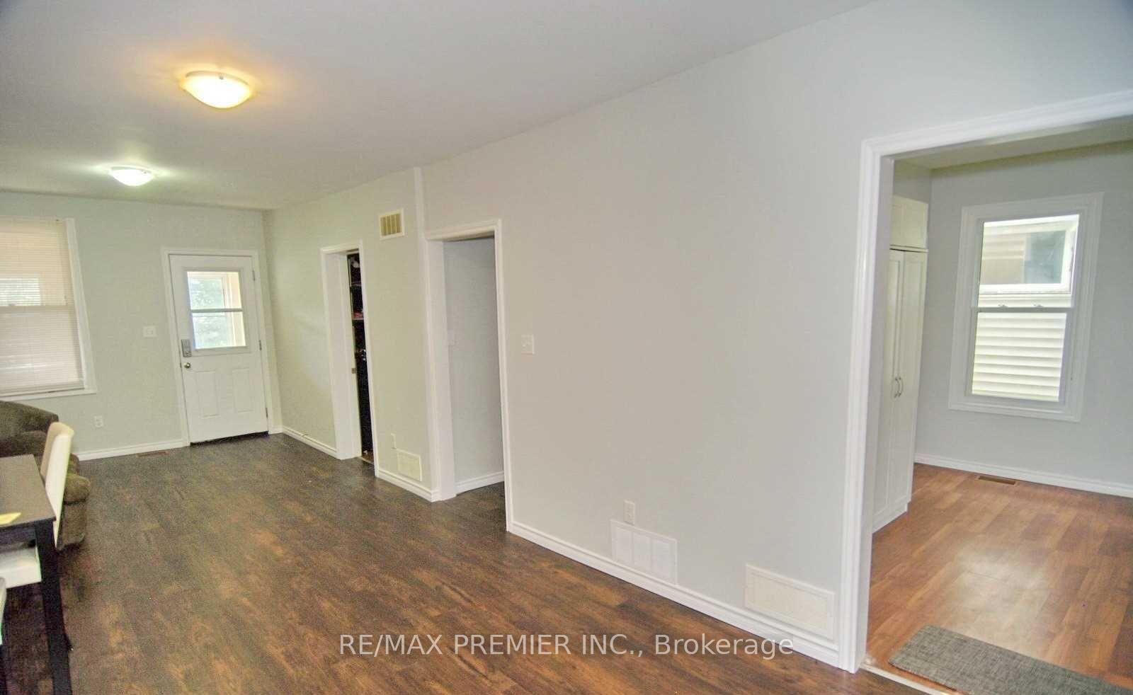 Photo 3 of 3588 Sandwich Street, Windsor — HOMEH