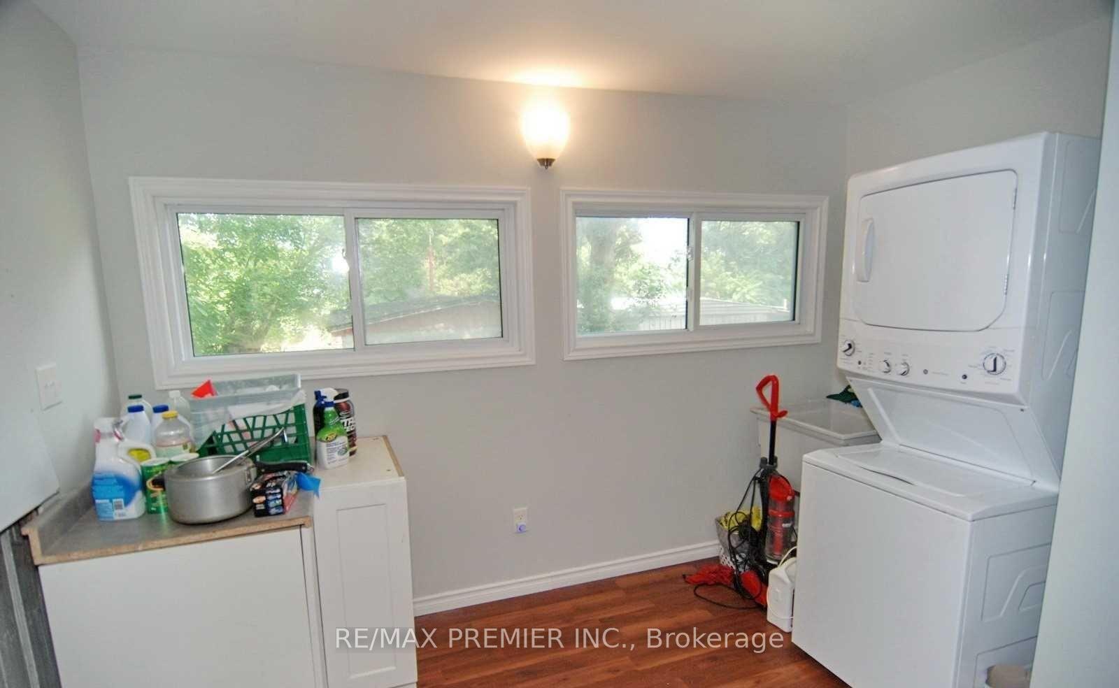 Photo 4 of 3588 Sandwich Street, Windsor — HOMEH