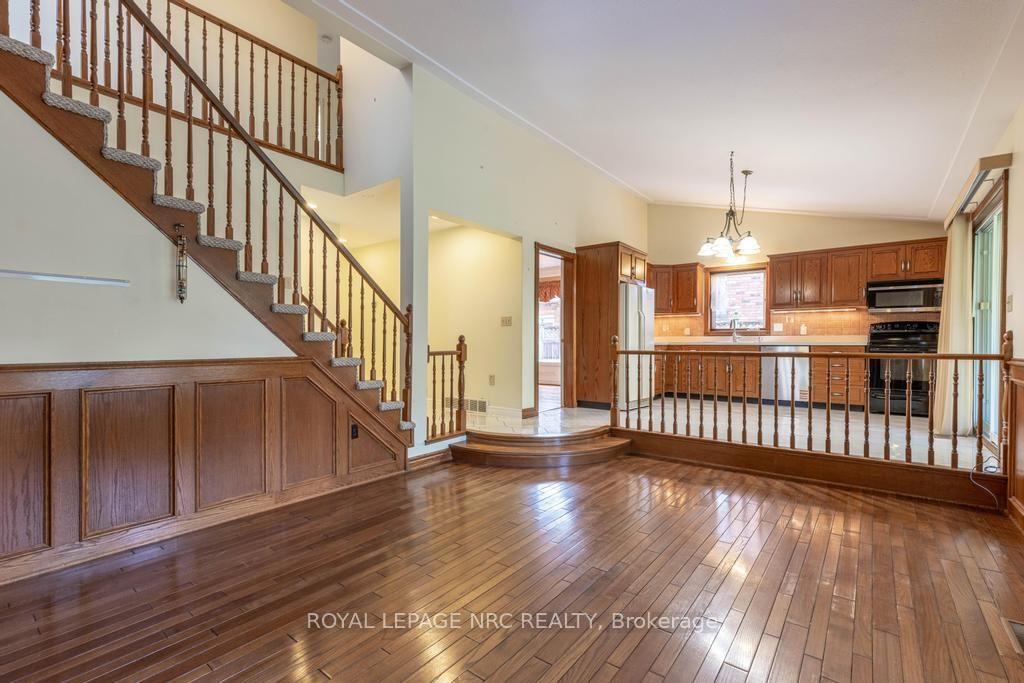 Photo 13 of 5 Bahama Bay, St. Catharines, Bunting/Linwell — HOMEH