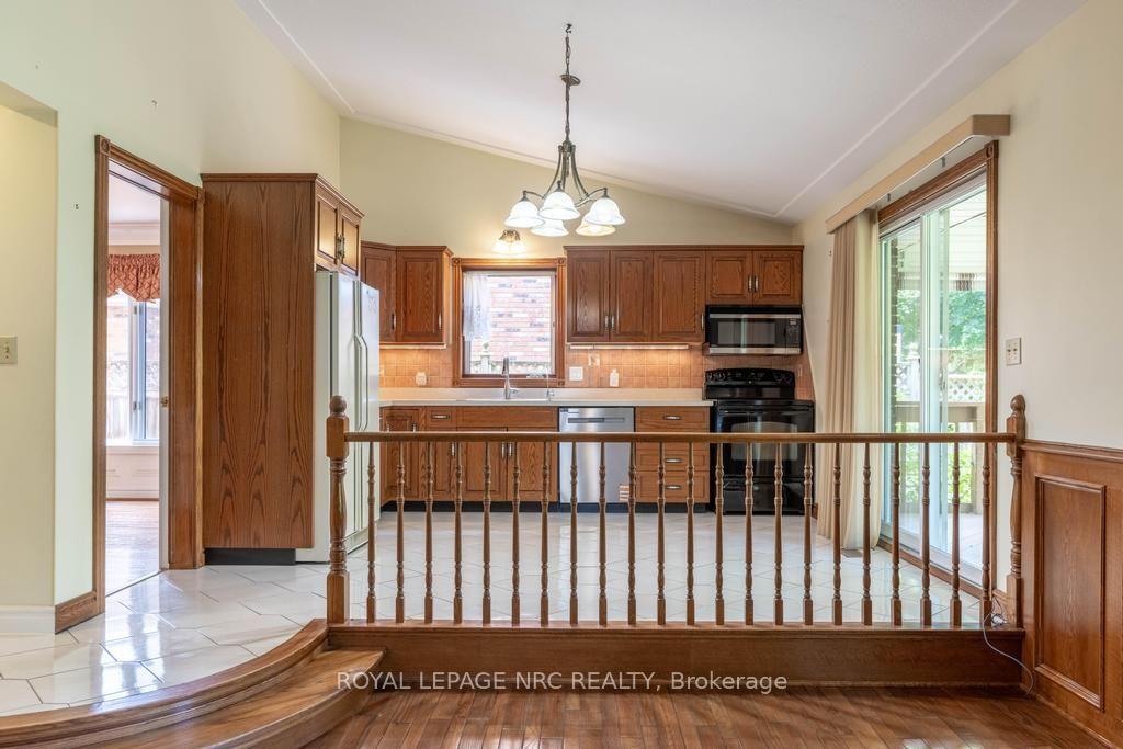 Photo 14 of 5 Bahama Bay, St. Catharines, Bunting/Linwell — HOMEH