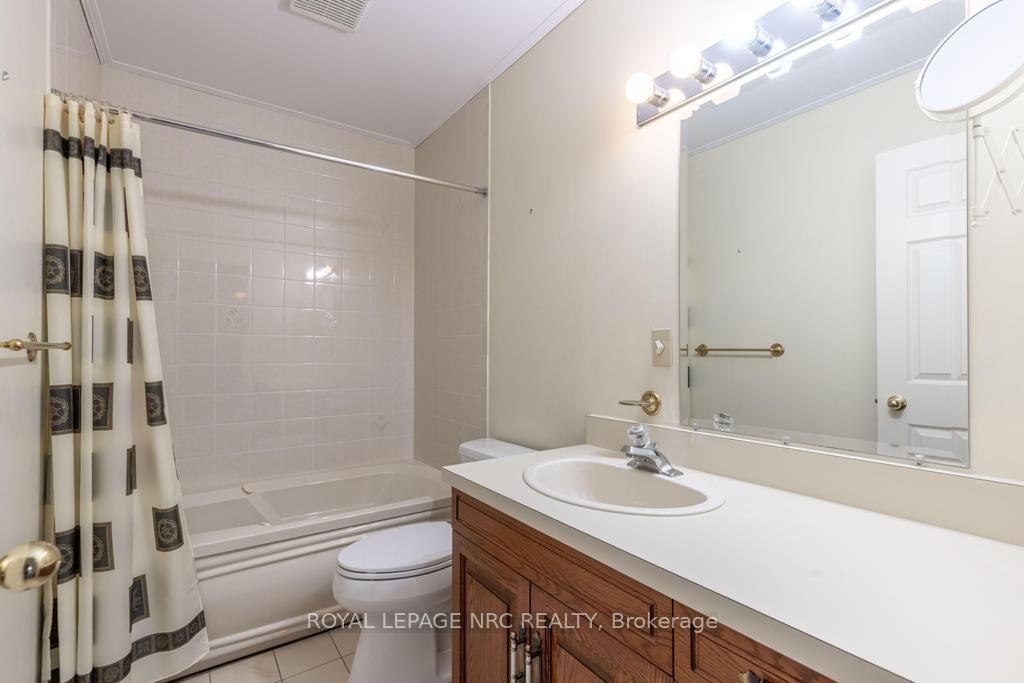 Photo 24 of 5 Bahama Bay, St. Catharines, Bunting/Linwell — HOMEH