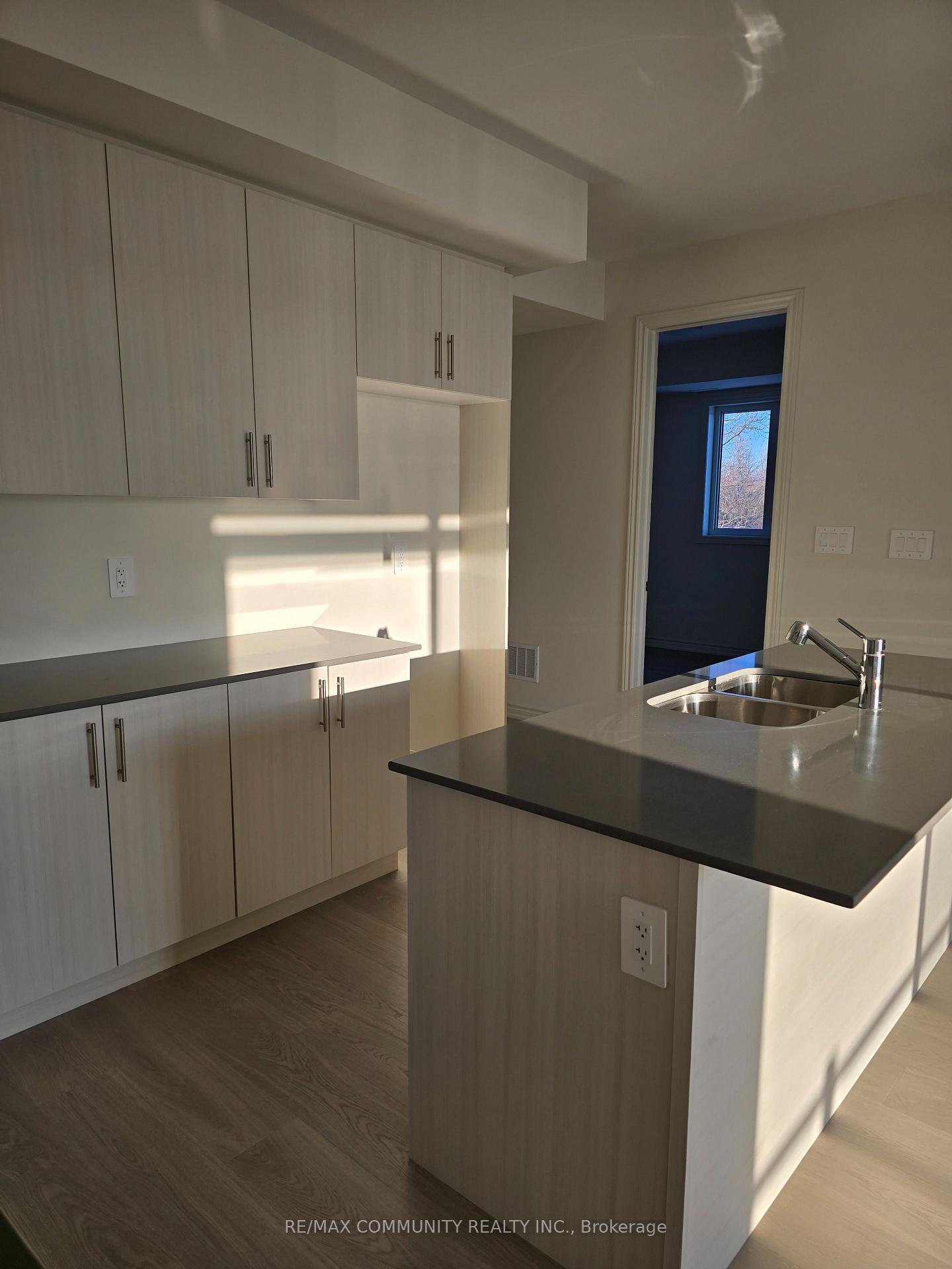 Photo 17 of 79 Rackham Lane, Clarington, Courtice — HOMEH